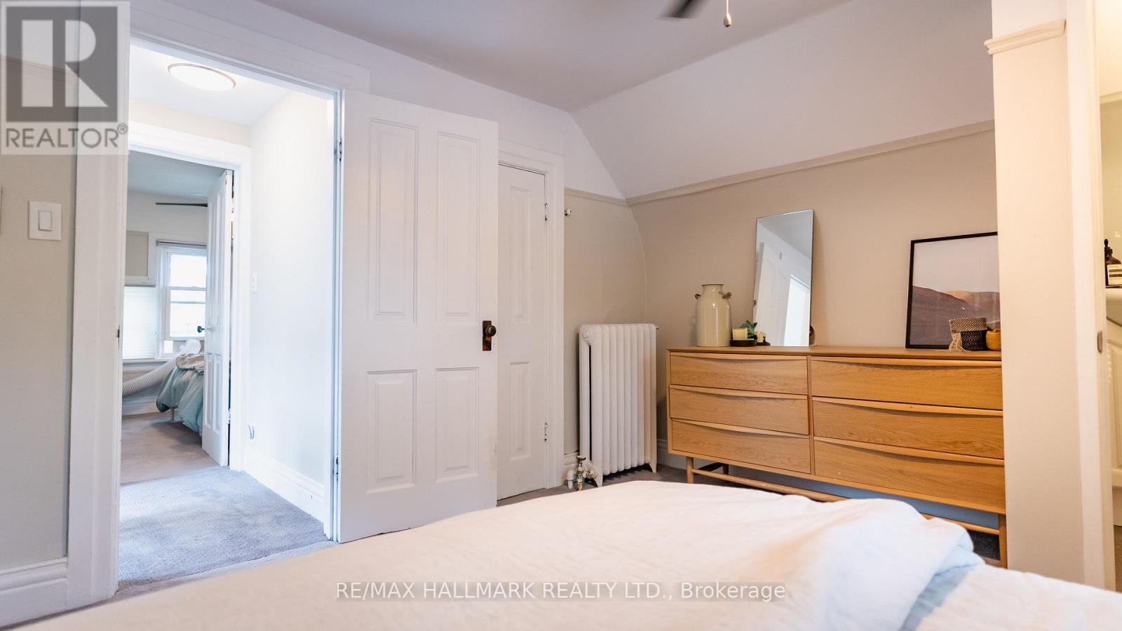 Upper - 218 Rusholme Road, Toronto, Ontario  M6H 2Y8 - Photo 17 - C13129478
