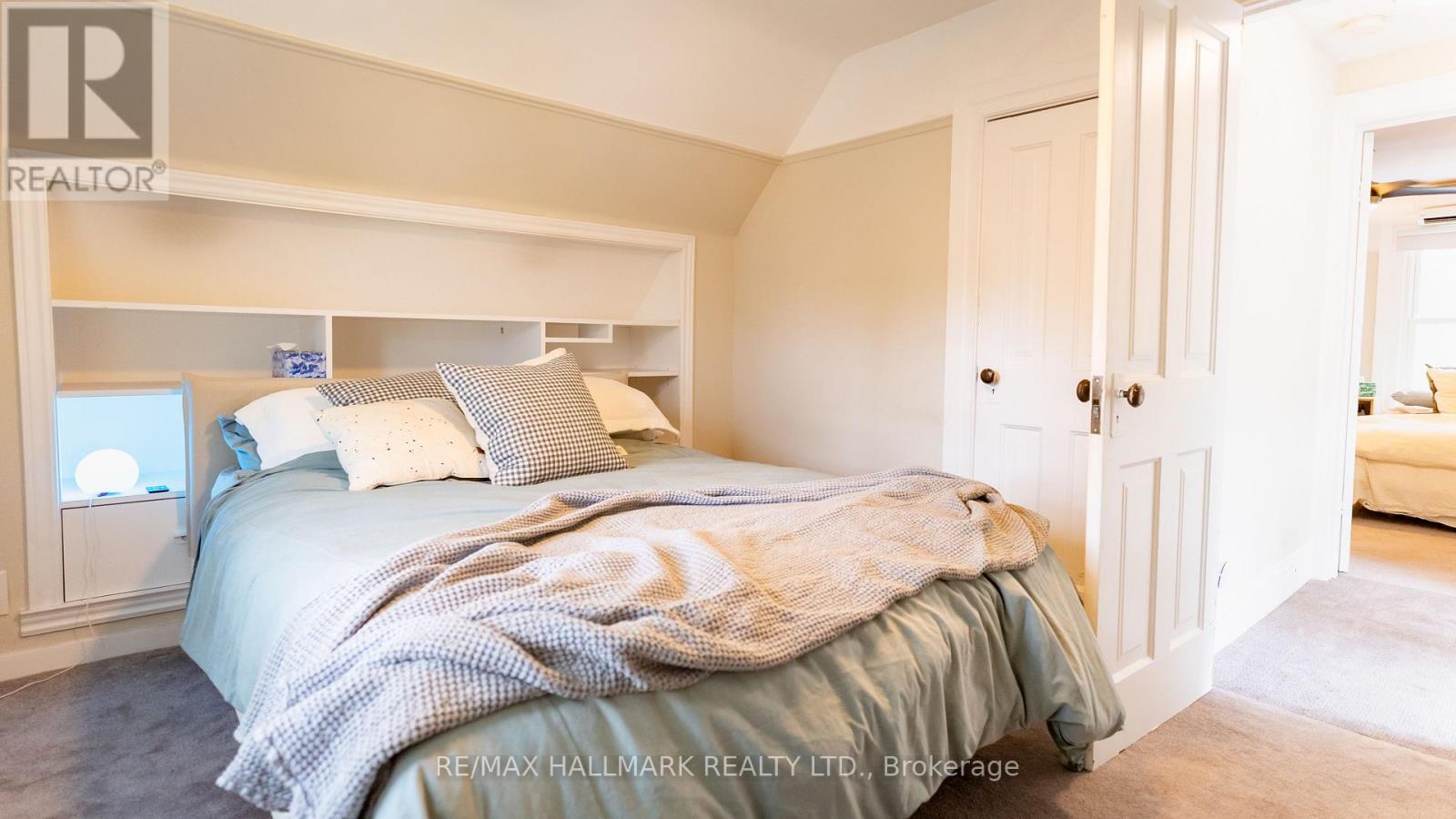 Upper - 218 Rusholme Road, Toronto, Ontario  M6H 2Y8 - Photo 22 - C13129478