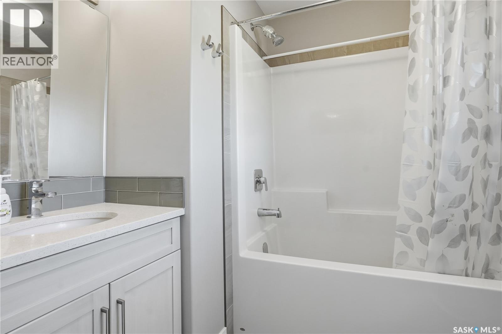 4521 E Keller Avenue, Regina, Saskatchewan  S4V 3R3 - Photo 23 - SK036021