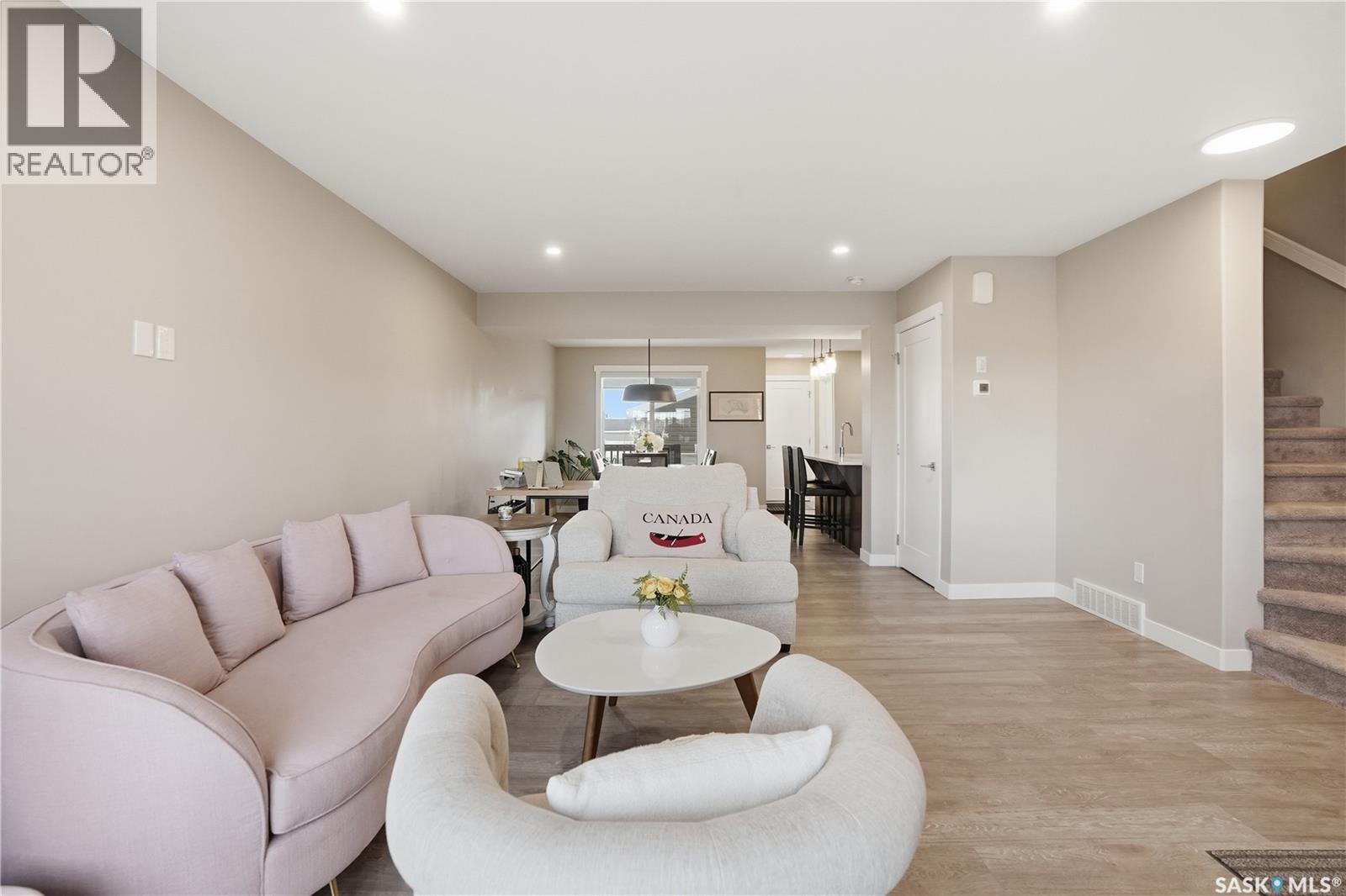 4521 E Keller Avenue, Regina, Saskatchewan  S4V 3R3 - Photo 8 - SK036021