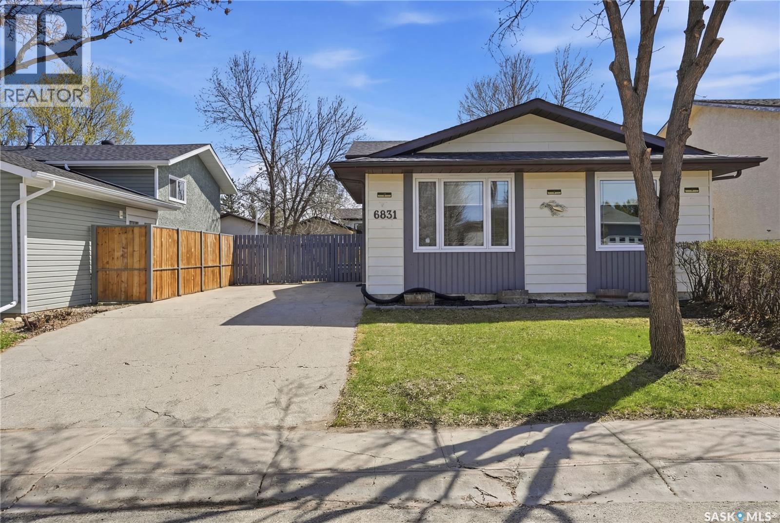 6831 Whelan Drive, Regina, Saskatchewan  S4X 3W2 - Photo 1 - SK035994