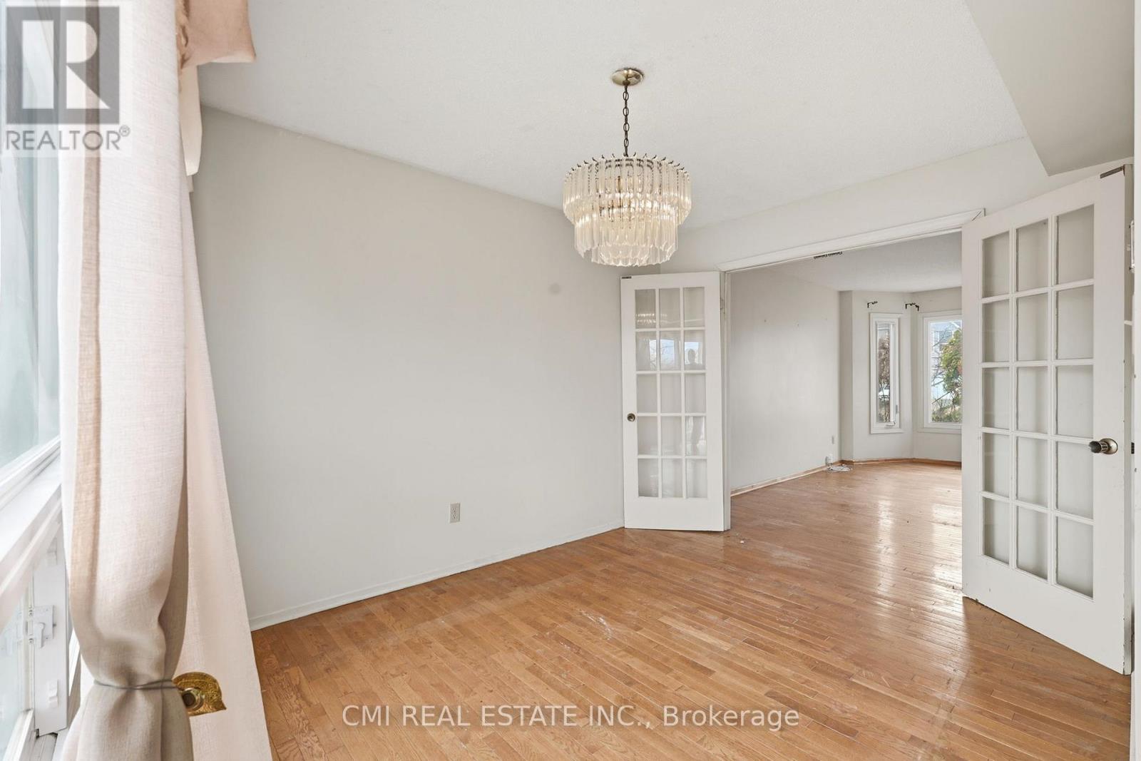 2275 Chapman Court, Pickering, Ontario  L1X 2G1 - Photo 13 - E13129420