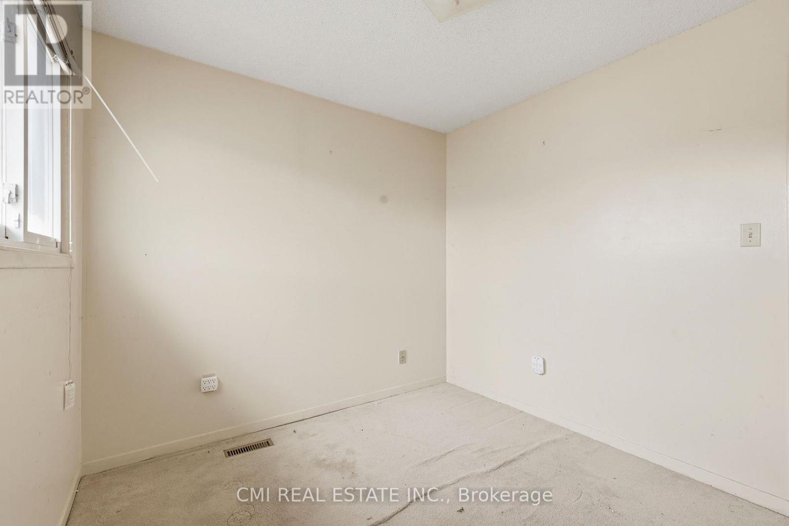 2275 Chapman Court, Pickering, Ontario  L1X 2G1 - Photo 17 - E13129420