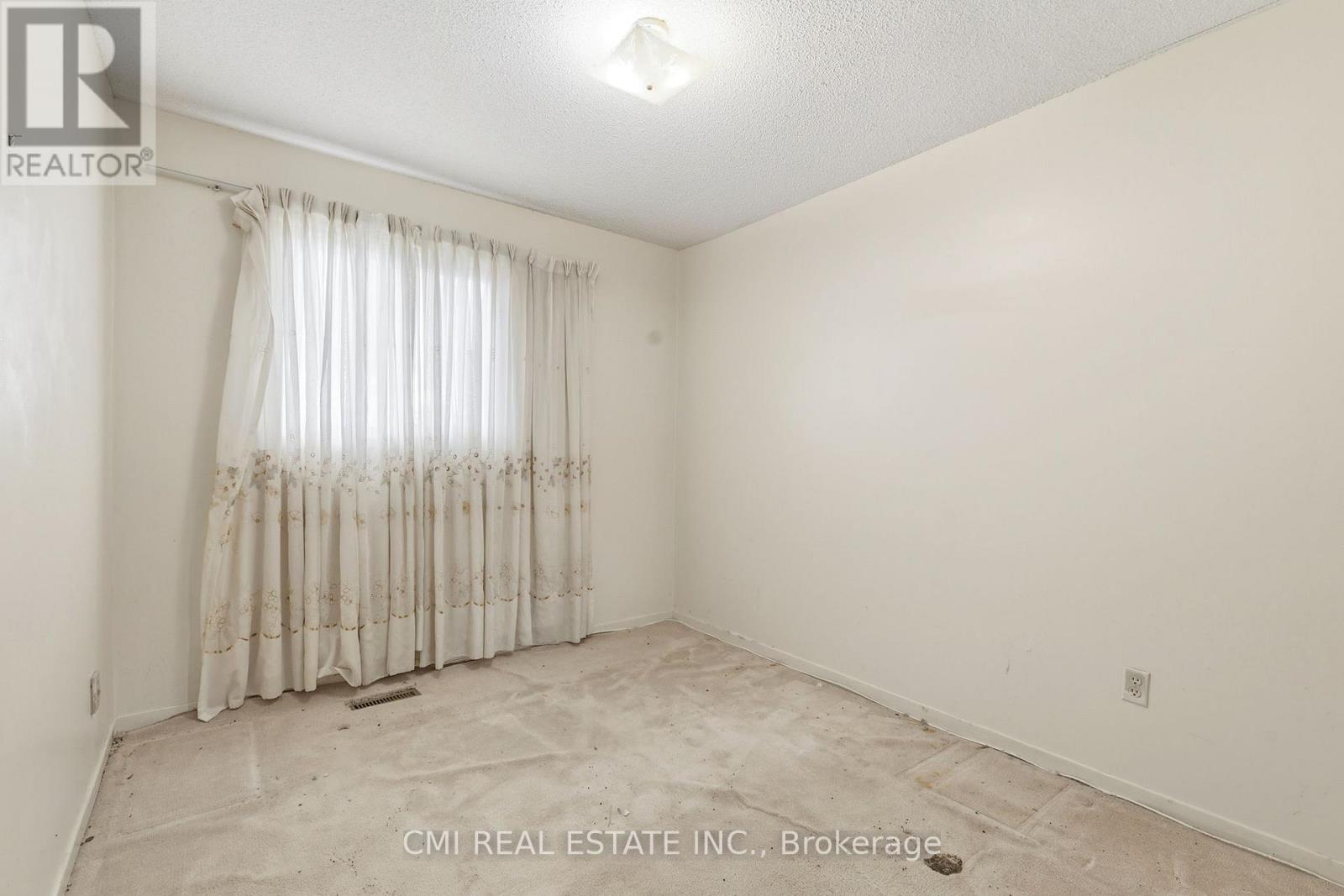 2275 Chapman Court, Pickering, Ontario  L1X 2G1 - Photo 19 - E13129420