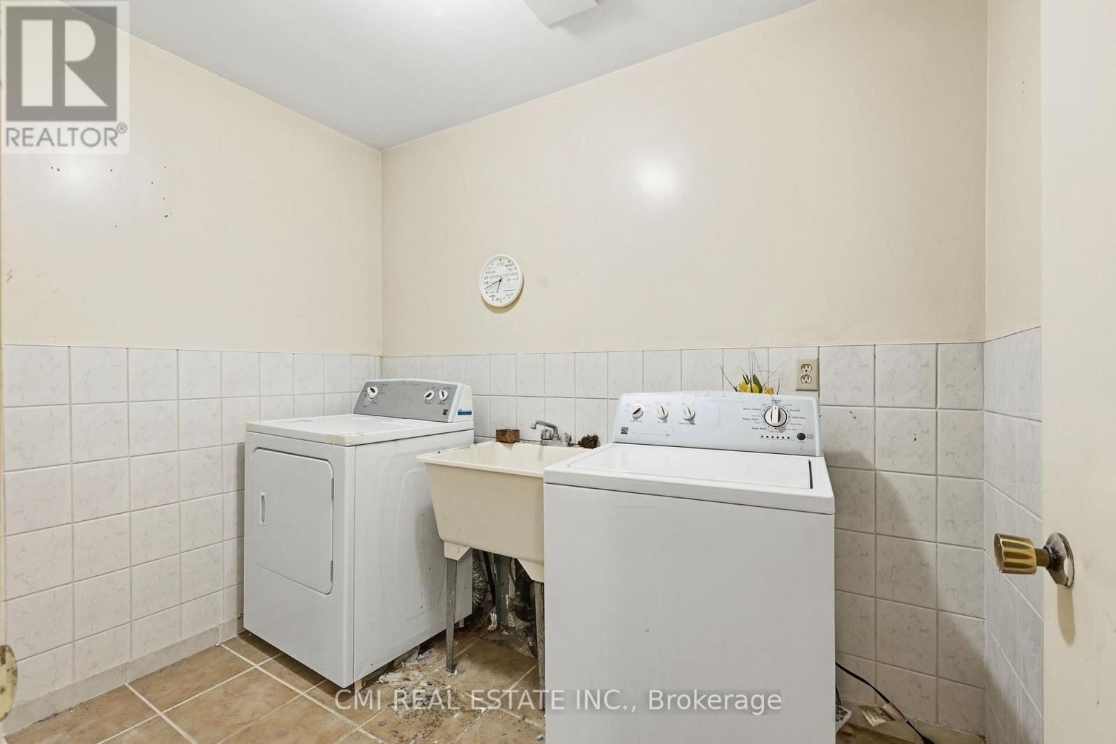 2275 Chapman Court, Pickering, Ontario  L1X 2G1 - Photo 28 - E13129420