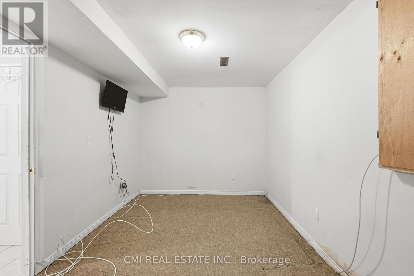 2275 Chapman Court, Pickering, Ontario  L1X 2G1 - Photo 32 - E13129420