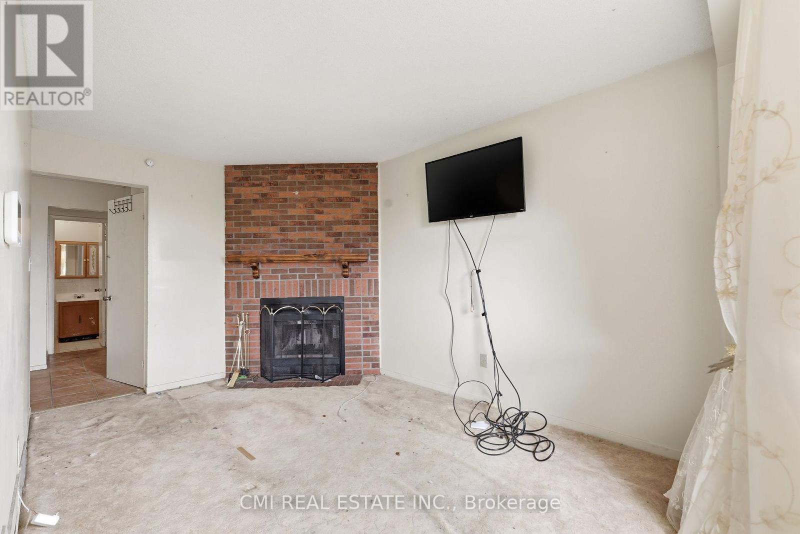 2275 Chapman Court, Pickering, Ontario  L1X 2G1 - Photo 6 - E13129420