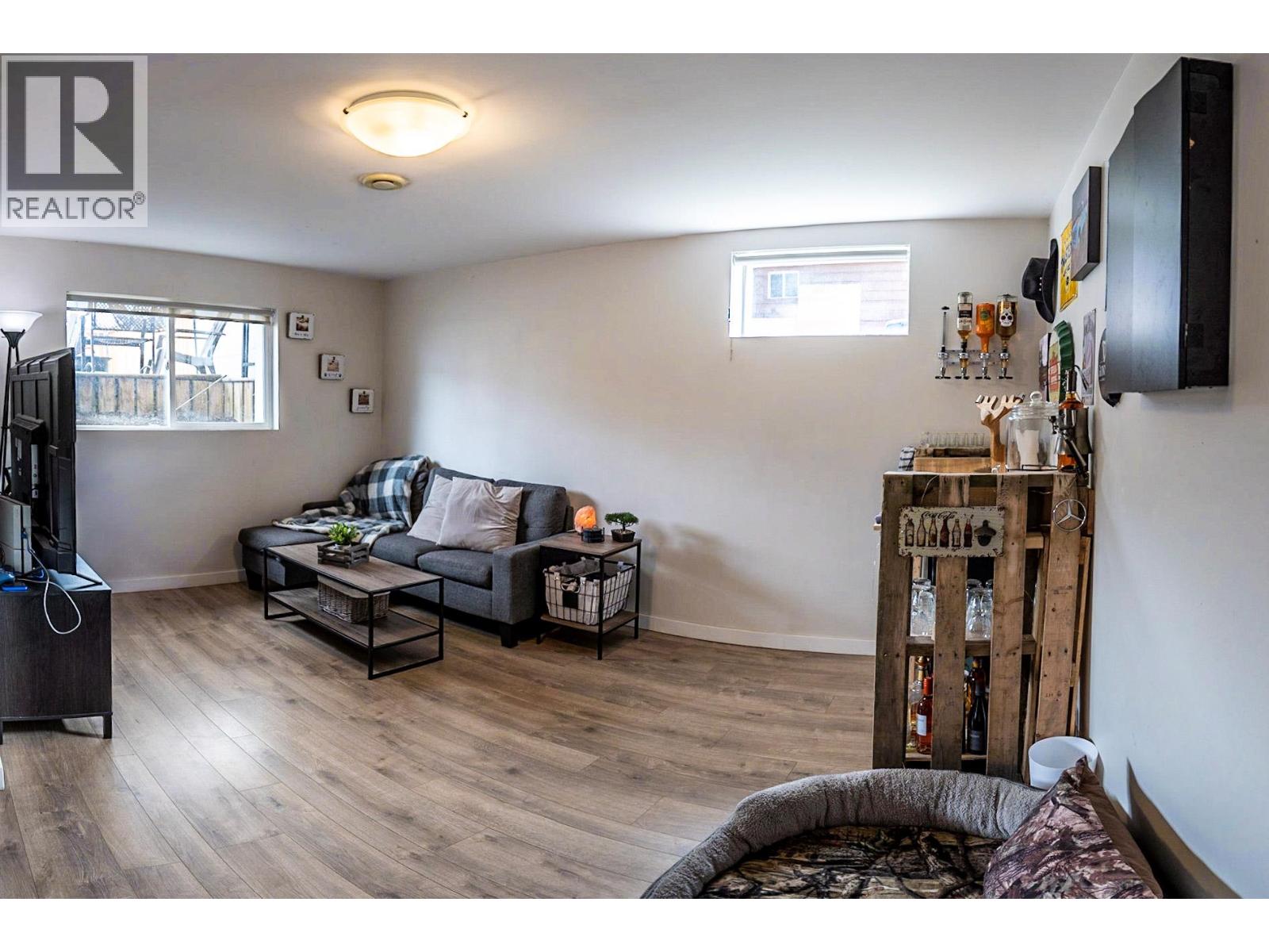 724 School Avenue, Oliver, British Columbia  V0H 1T0 - Photo 11 - 10387127