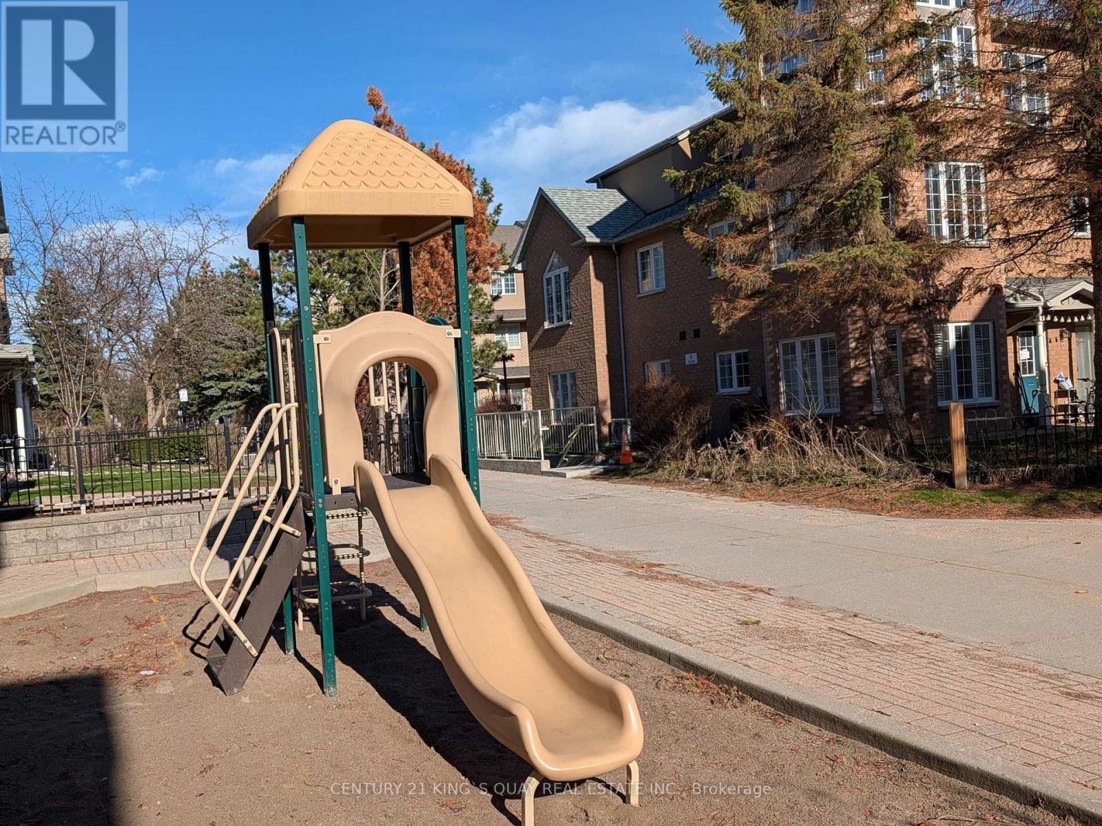 23a - 2 Alpen Way, Markham, Ontario  L3R 4G1 - Photo 34 - N13129464