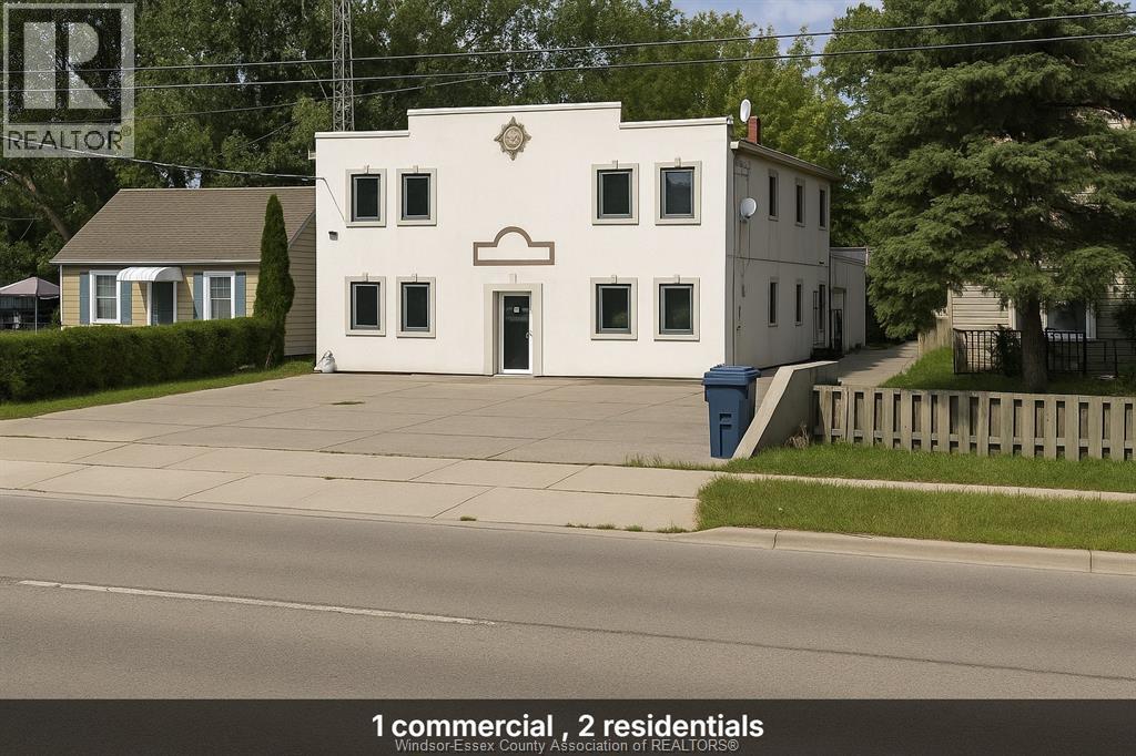 561 PARK AVENUE, Chatham, Ontario