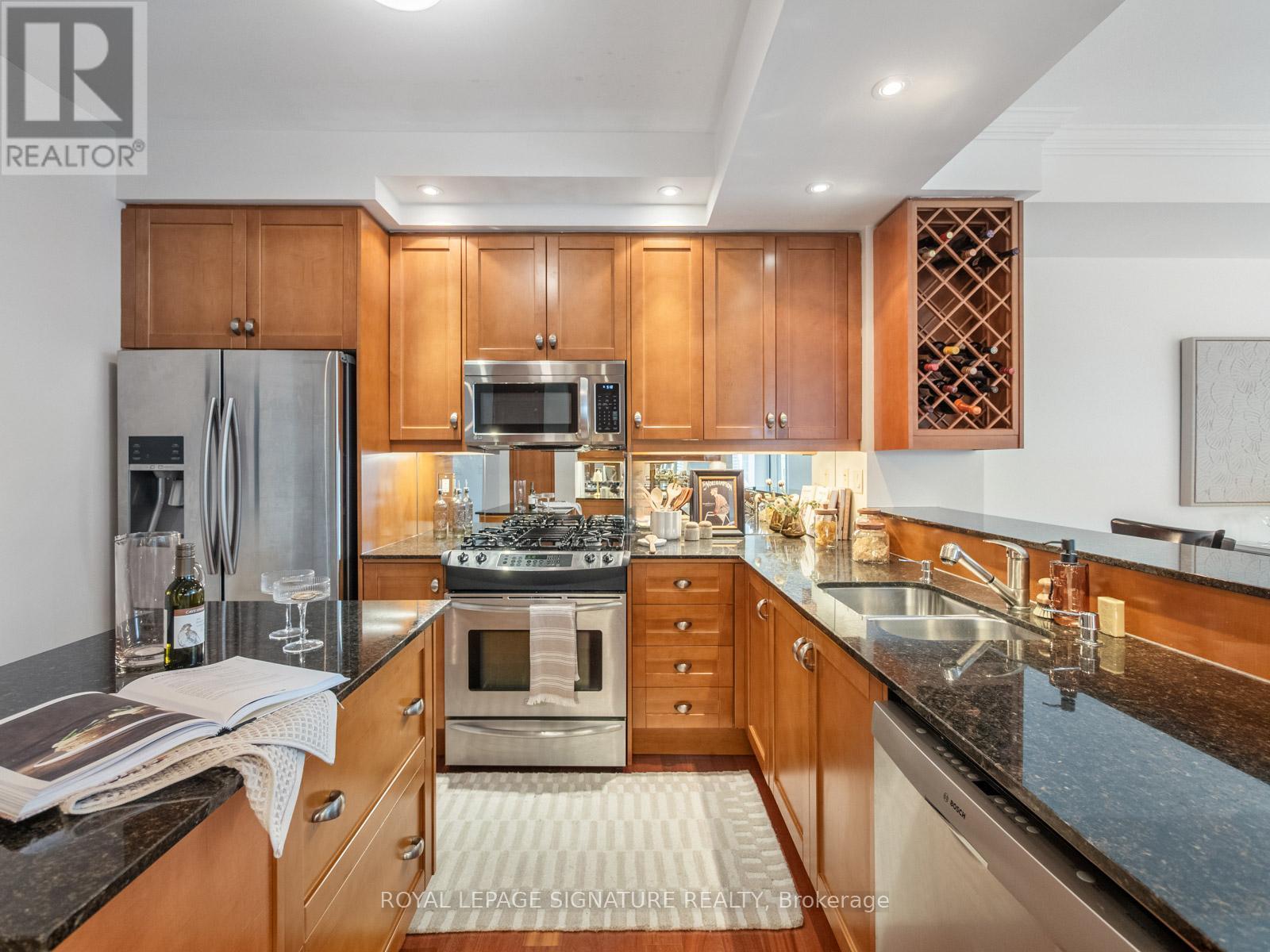 1907 - 100 Hayden Street, Toronto, Ontario  M4Y 3C7 - Photo 9 - C13128536