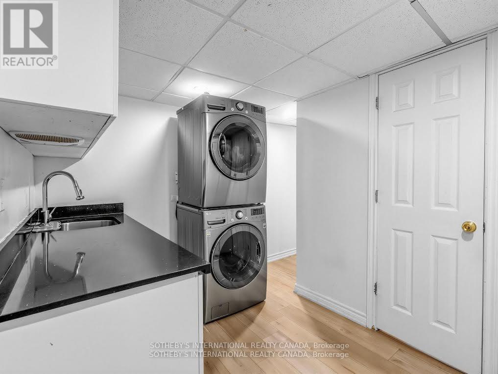 3352 Queen Frederica Drive, Mississauga, Ontario  L4Y 3B2 - Photo 17 - W13122074