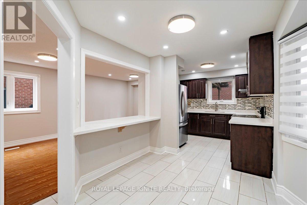 126 Sheldrake Court, Brampton, Ontario  L6Y 2W9 - Photo 11 - W13129366