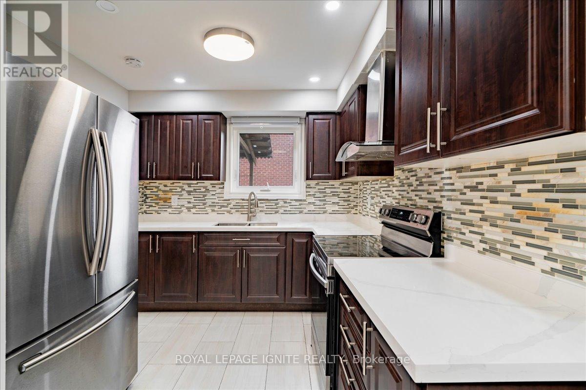 126 Sheldrake Court, Brampton, Ontario  L6Y 2W9 - Photo 12 - W13129366