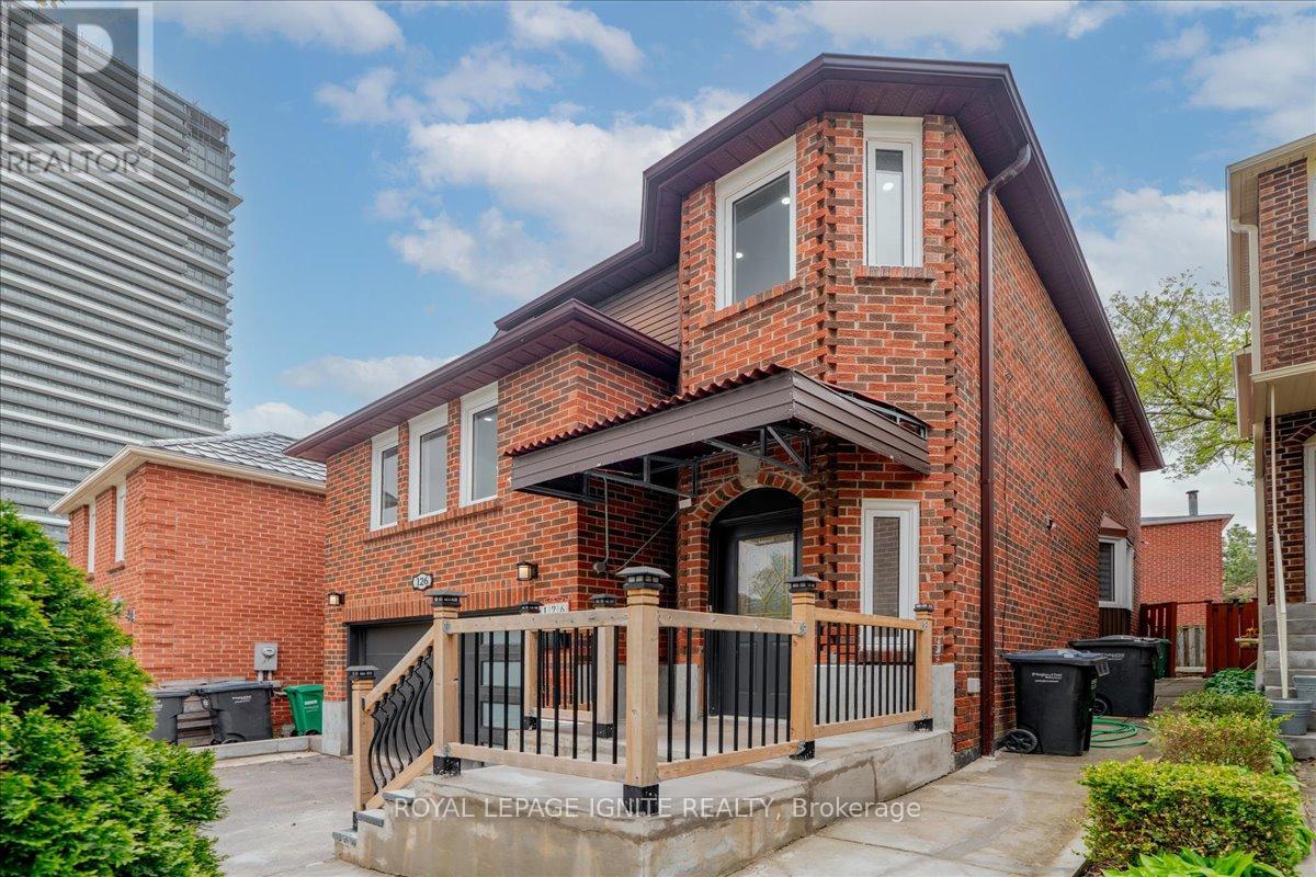 126 Sheldrake Court, Brampton, Ontario  L6Y 2W9 - Photo 3 - W13129366