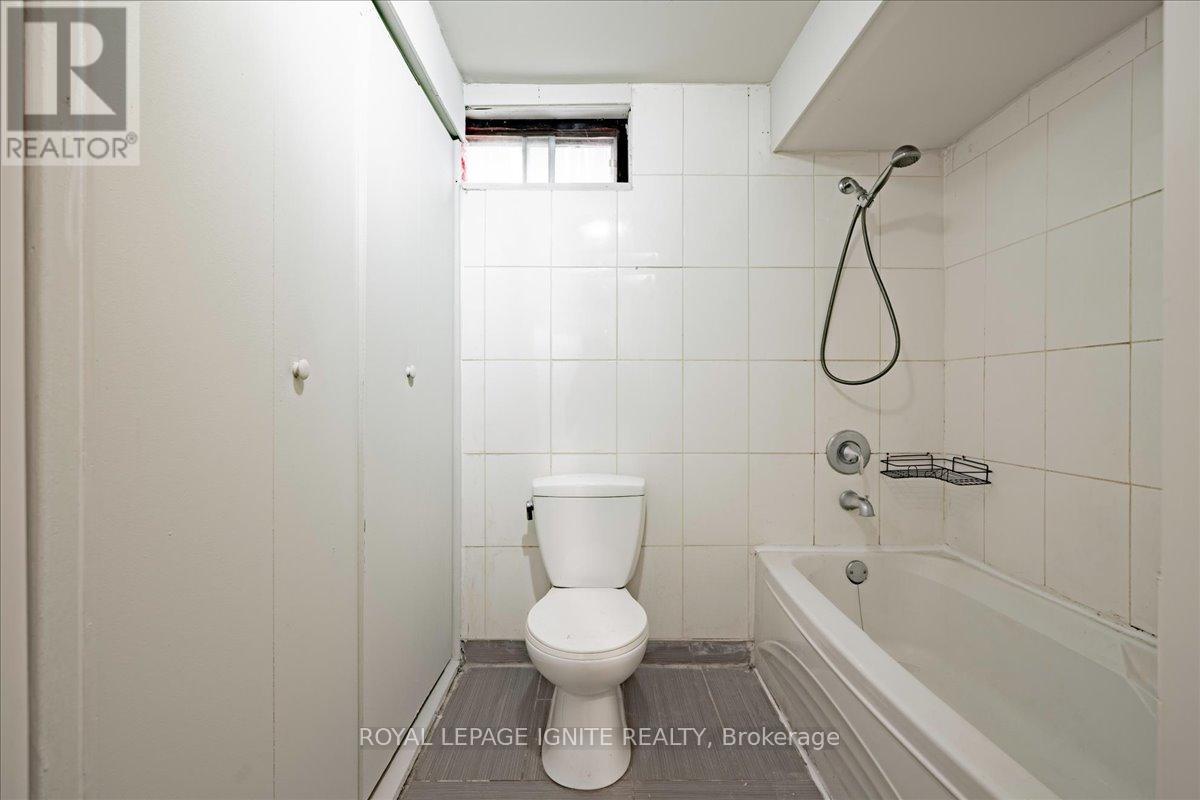 126 Sheldrake Court, Brampton, Ontario  L6Y 2W9 - Photo 36 - W13129366
