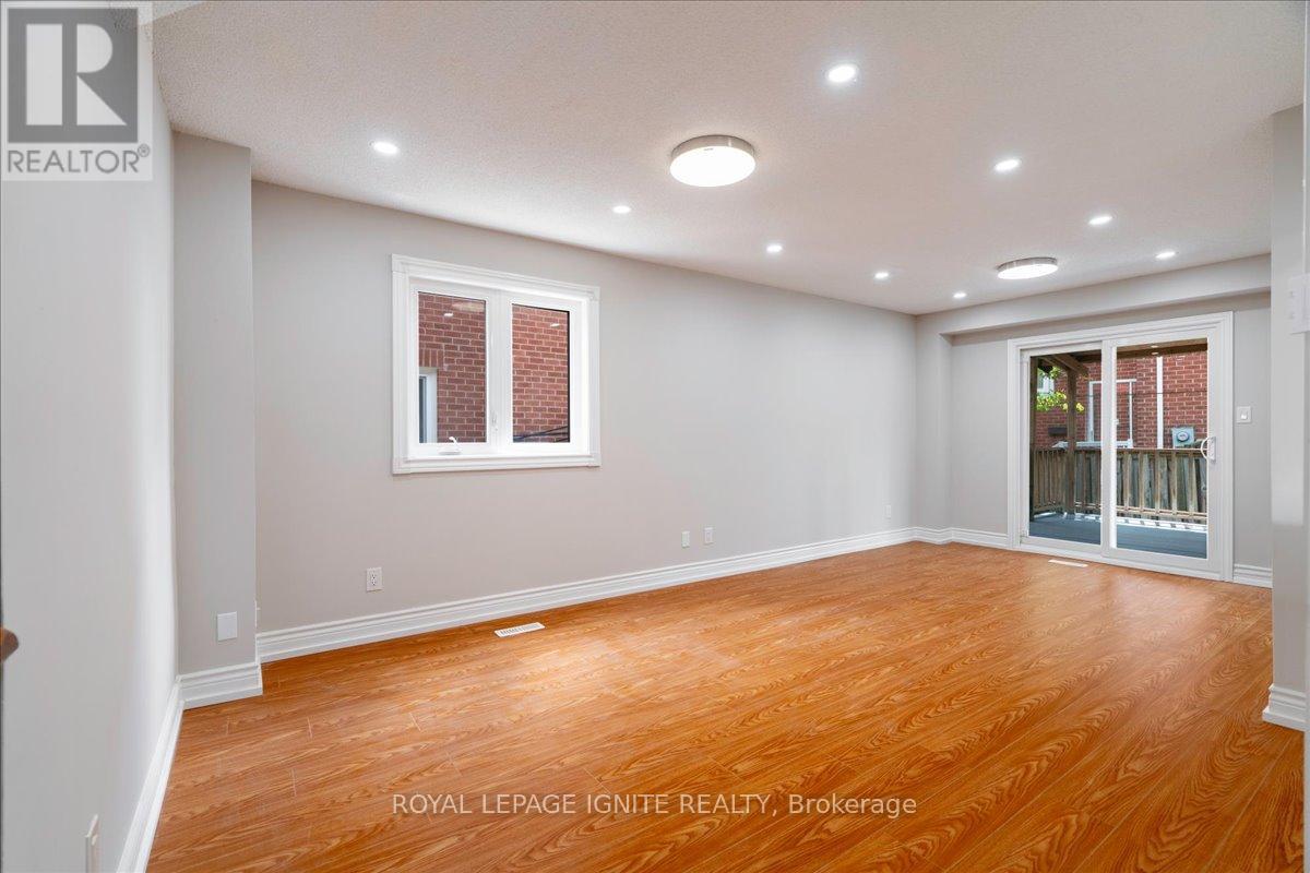 126 Sheldrake Court, Brampton, Ontario  L6Y 2W9 - Photo 7 - W13129366