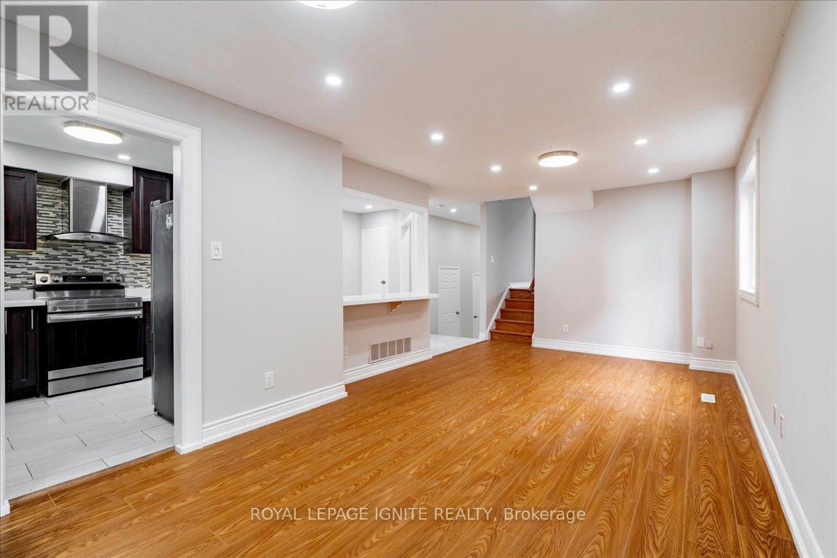 126 Sheldrake Court, Brampton, Ontario  L6Y 2W9 - Photo 8 - W13129366