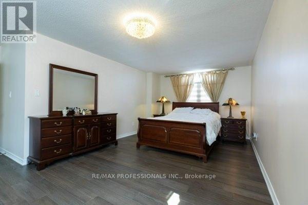2078 Perran Drive, Mississauga, Ontario  L5K 2R5 - Photo 18 - W13129382