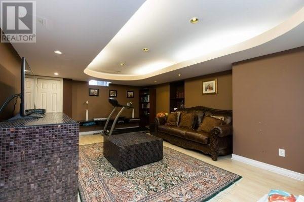 2078 Perran Drive, Mississauga, Ontario  L5K 2R5 - Photo 25 - W13129382