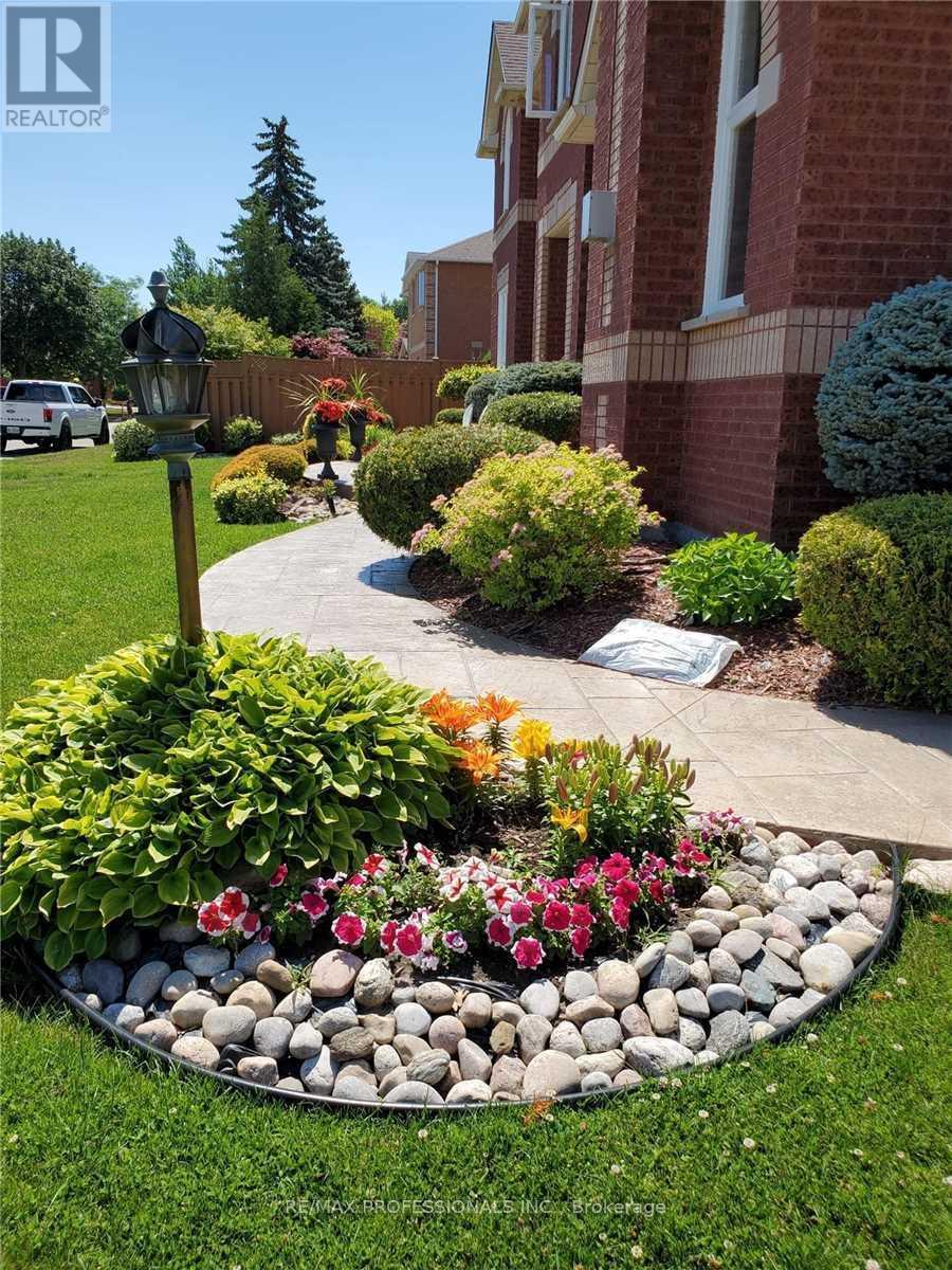 2078 Perran Drive, Mississauga, Ontario  L5K 2R5 - Photo 34 - W13129382