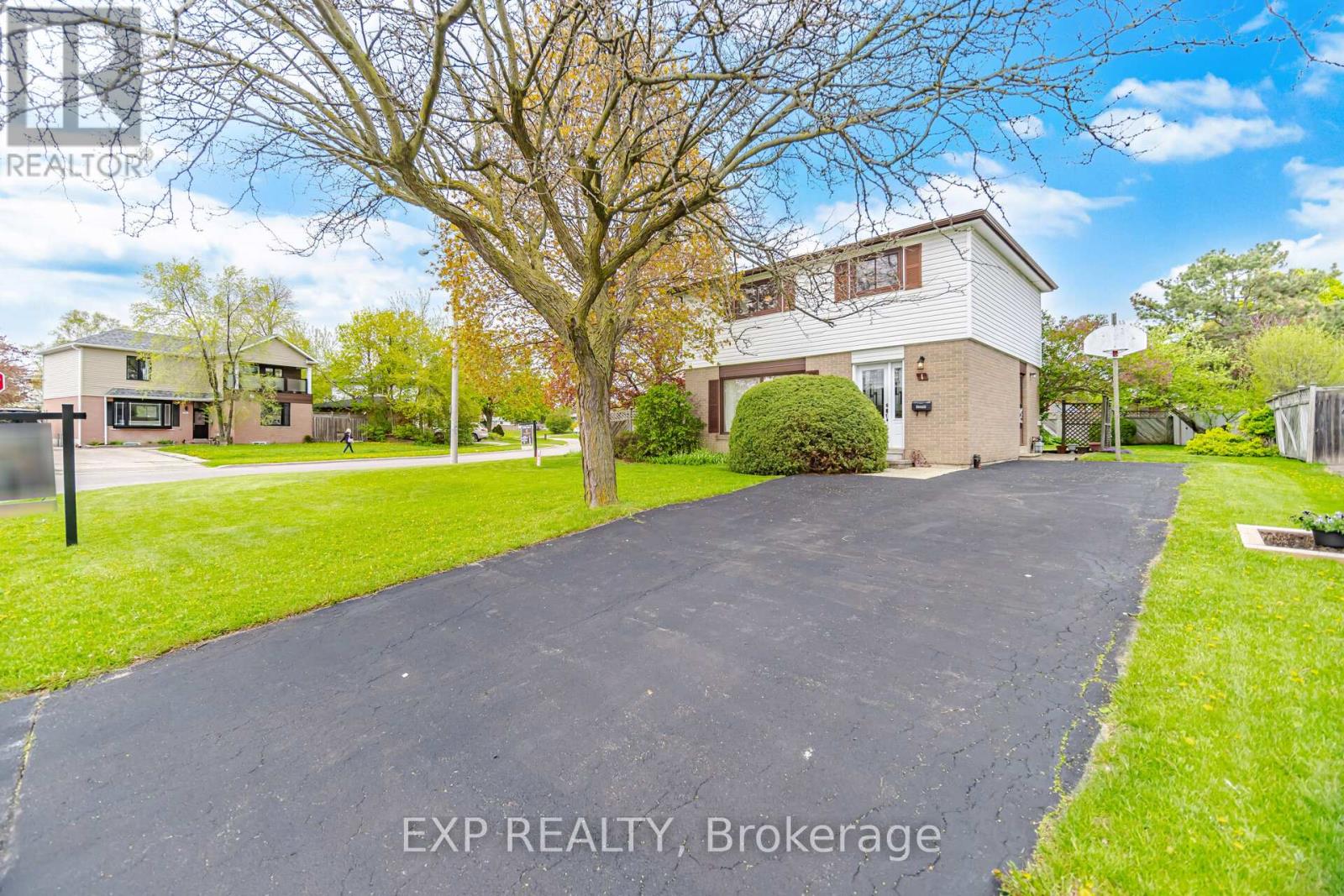 1 FLAVIAN CRESCENT, Brampton, Ontario