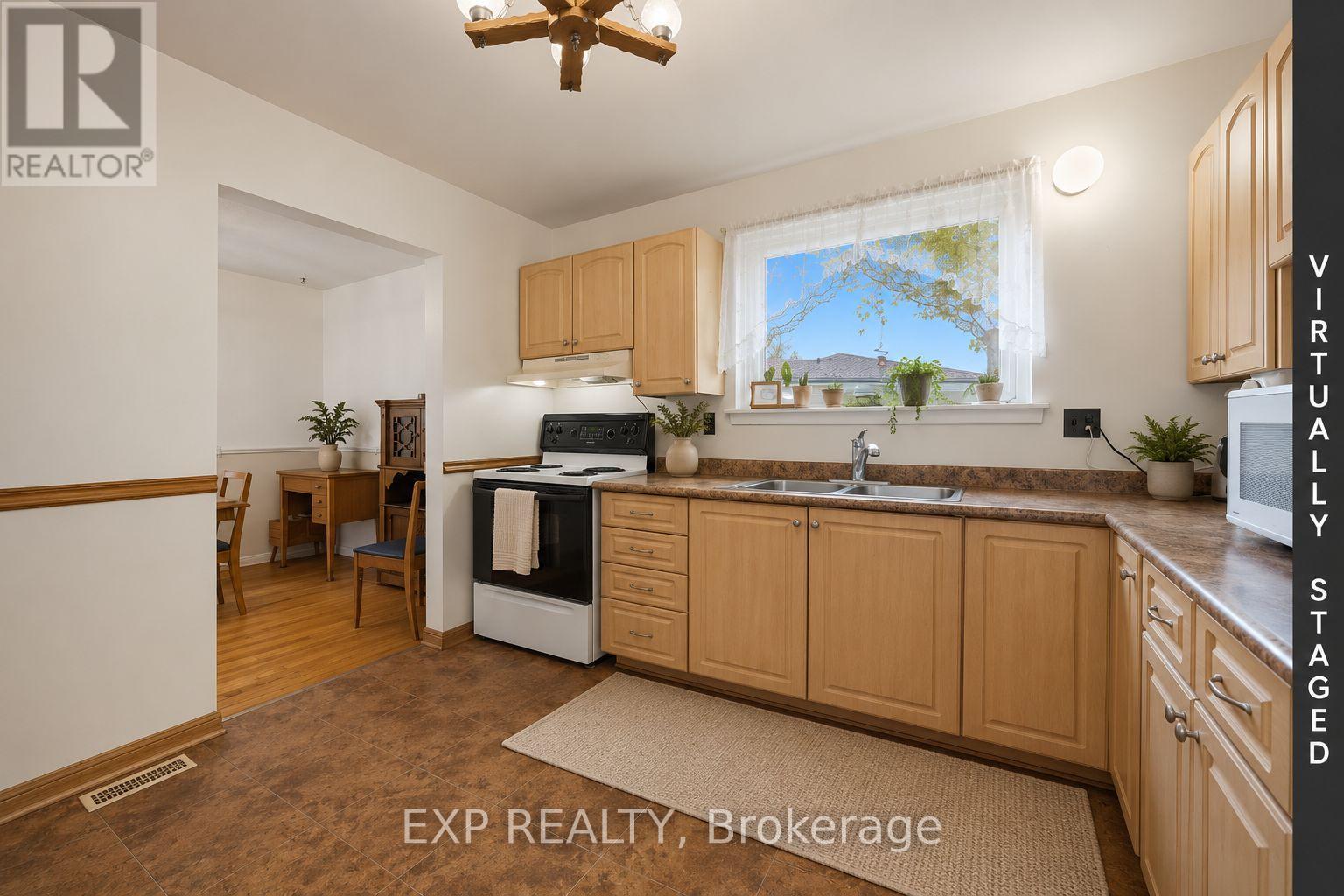 1 Flavian Crescent, Brampton, Ontario  L6T 3P2 - Photo 10 - W13129430