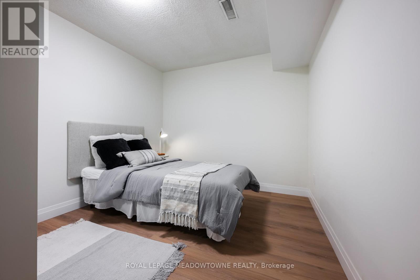 21 Leander Street, Brampton, Ontario  L6S 3M3 - Photo 24 - W13129446
