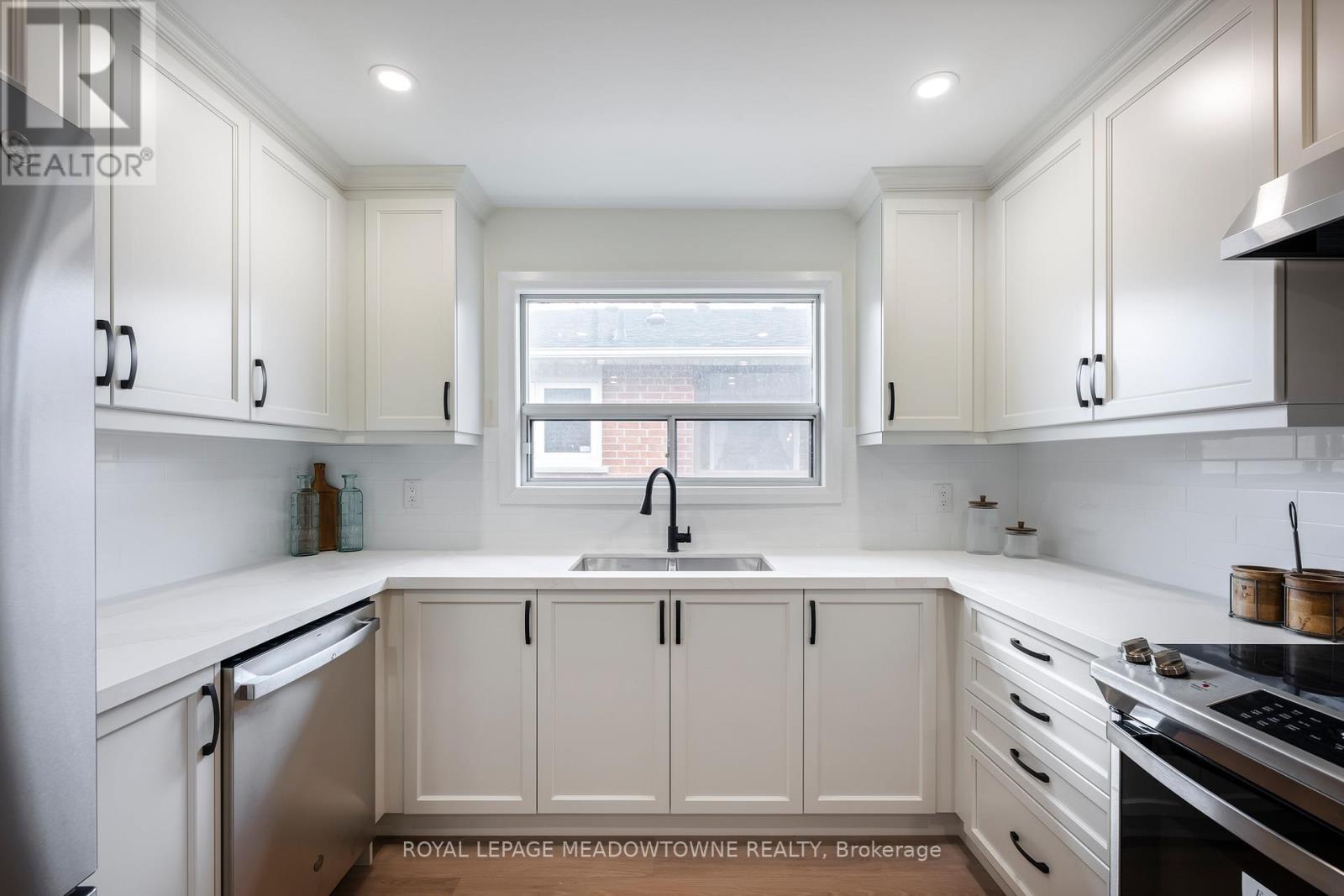 21 Leander Street, Brampton, Ontario  L6S 3M3 - Photo 39 - W13129446