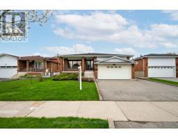 21 LEANDER STREET, Brampton, Ontario