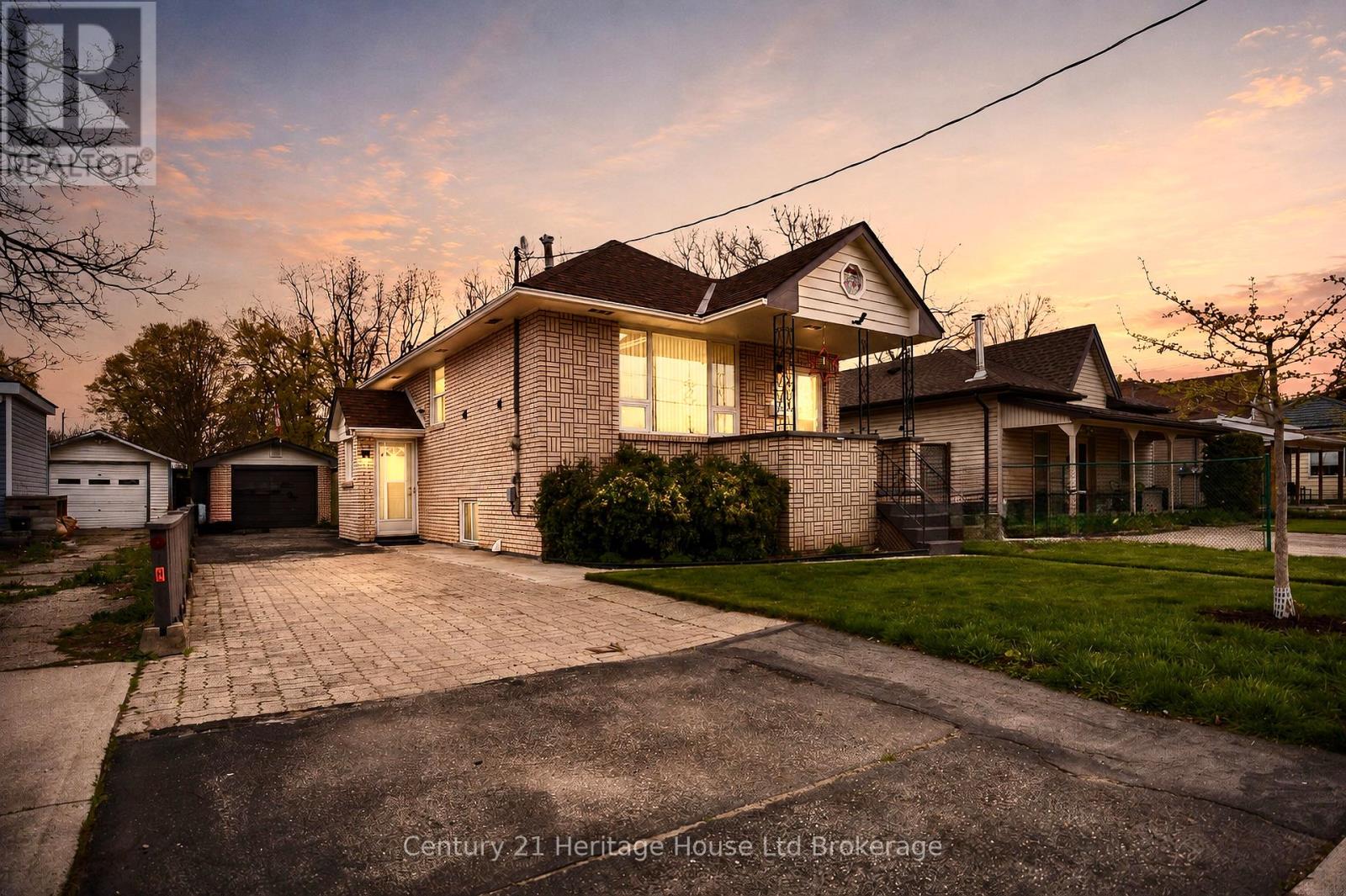 454 GREY STREET, London East, Ontario