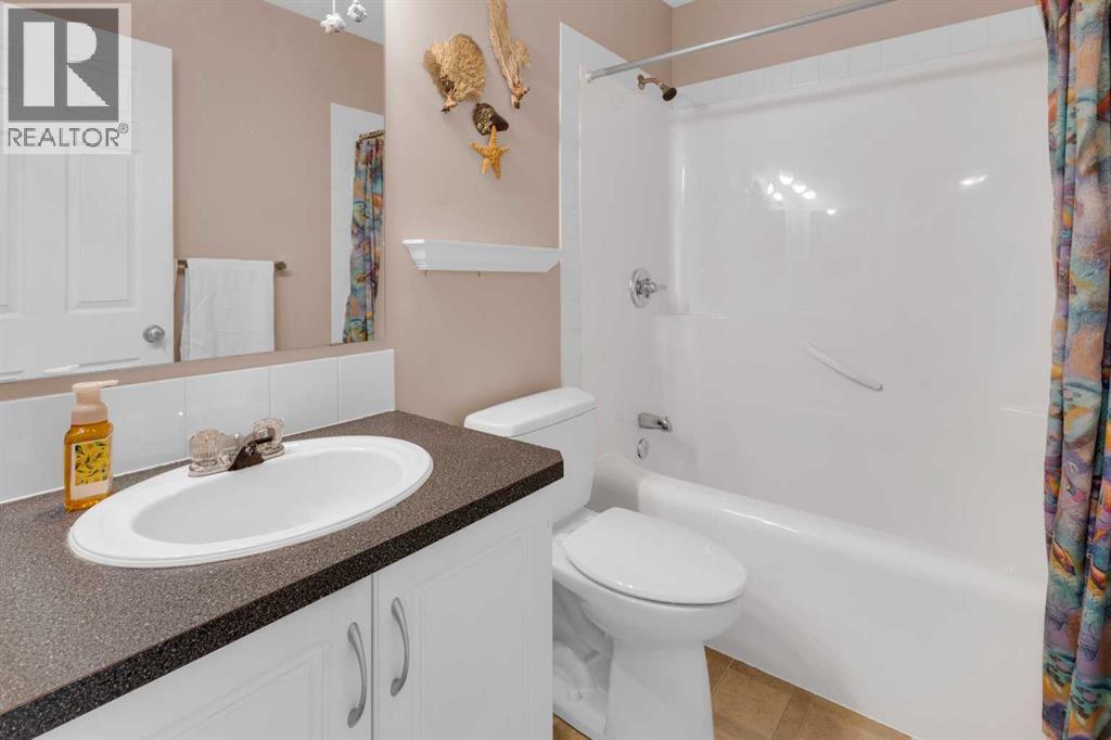 27 Royal Birch Mount Nw, Calgary, Alberta  T3G 5W7 - Photo 25 - A2309770