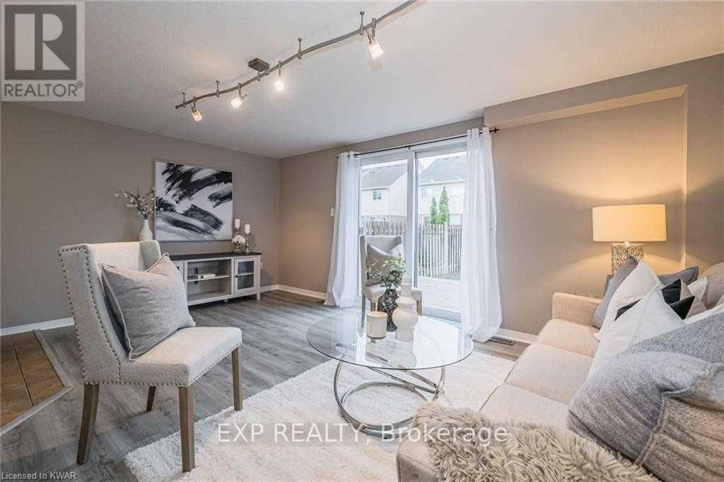 27 Max Becker Drive, Kitchener, Ontario  N2E 3V7 - Photo 3 - X13129426