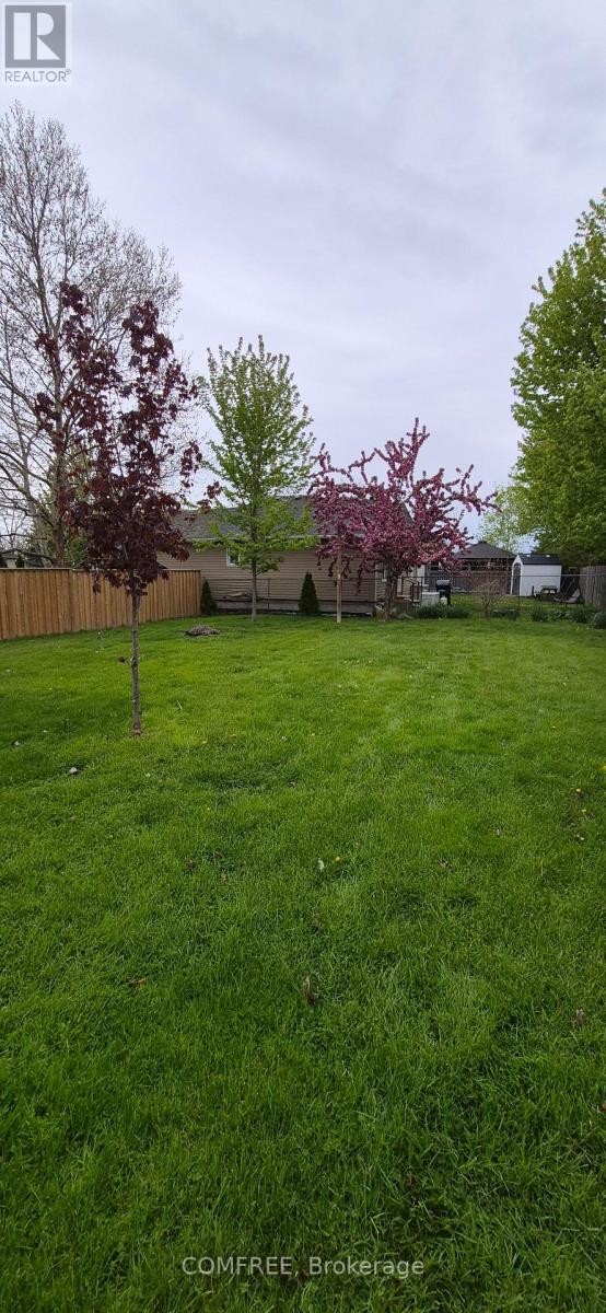 4360 Petrolia Line, Petrolia, Ontario N0N 1R0 - Photo 3 - X12703568