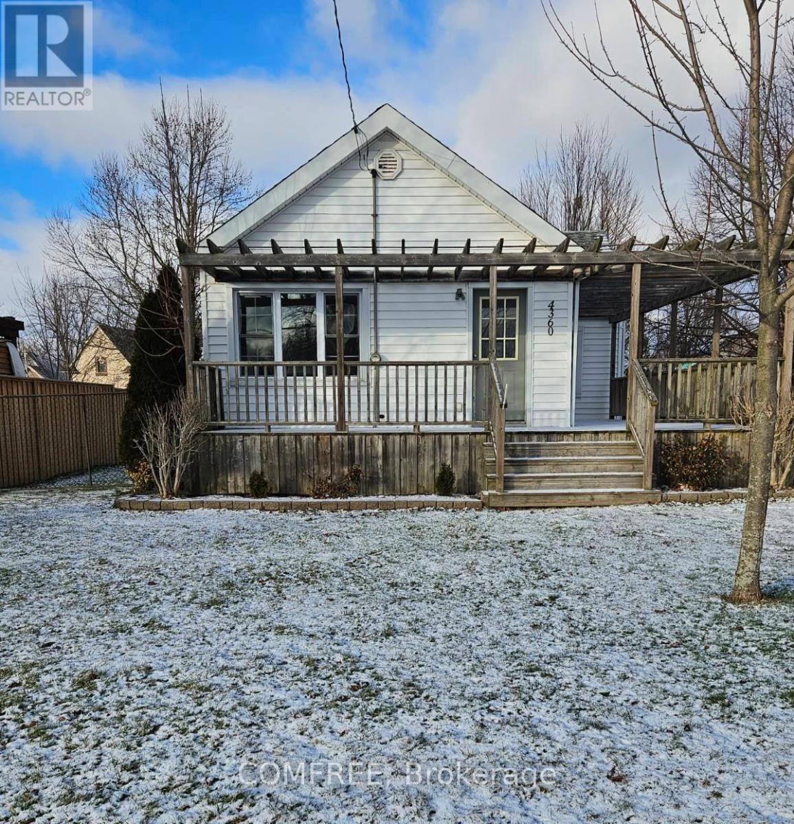 4360 Petrolia Line, Petrolia, Ontario N0N 1R0 - Photo 5 - X12703568