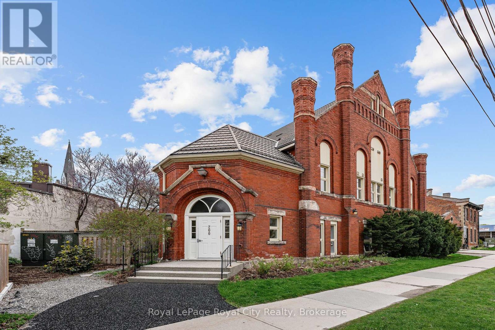 101 - 200 Woolwich Street, Guelph, Ontario  N1H 3V7 - Photo 1 - X13129572