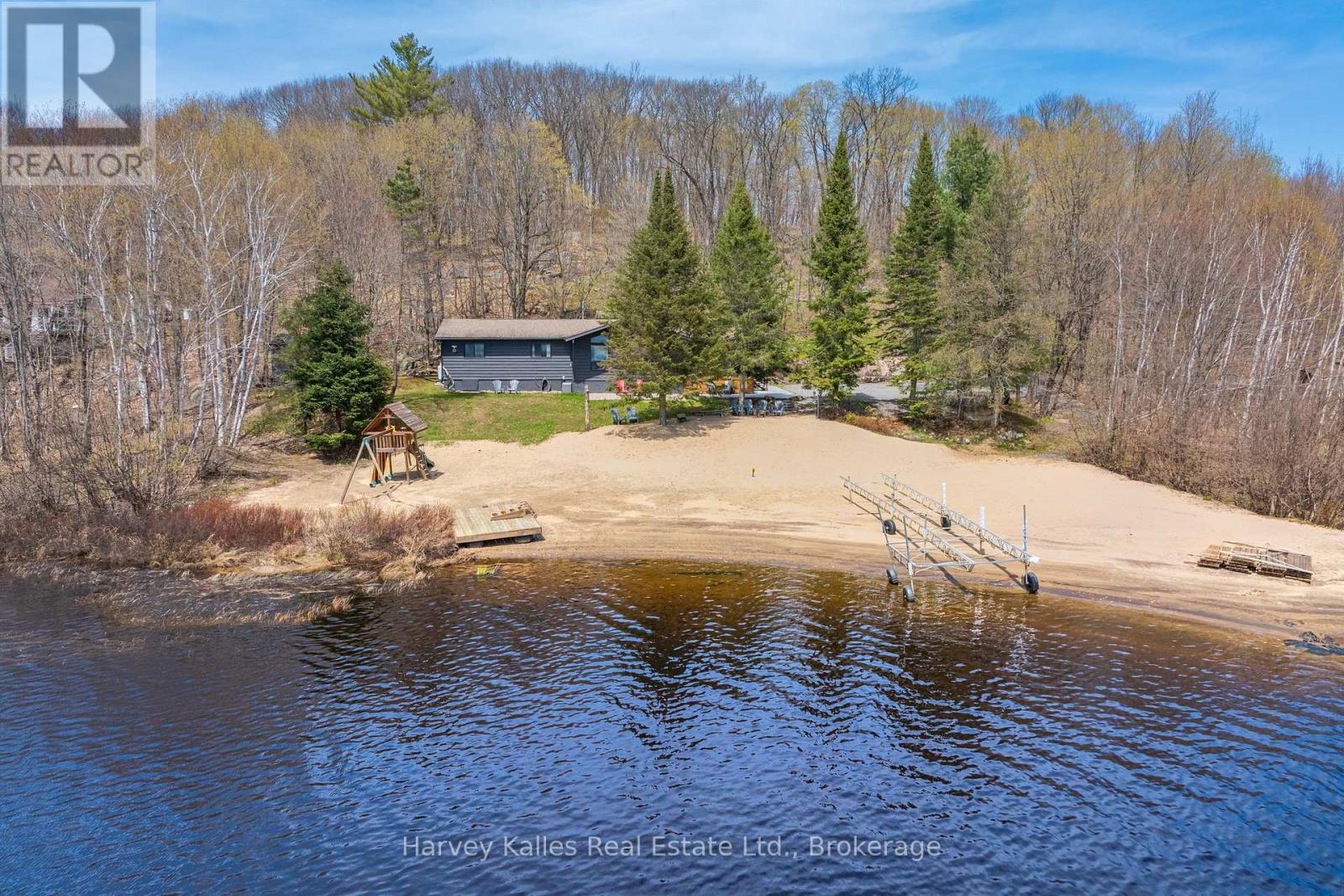 257 NORTH DEER LAKE ROAD, Huntsville, Ontario