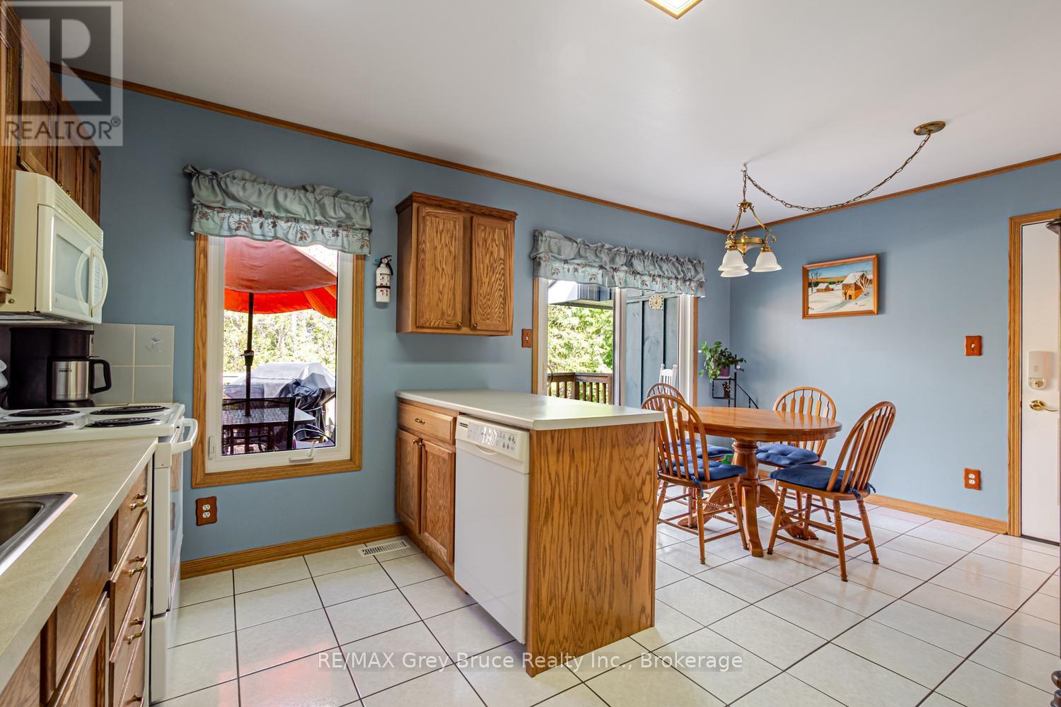 113 Golden Pond Drive, South Bruce Peninsula, Ontario  N0H 2T0 - Photo 25 - X13129766