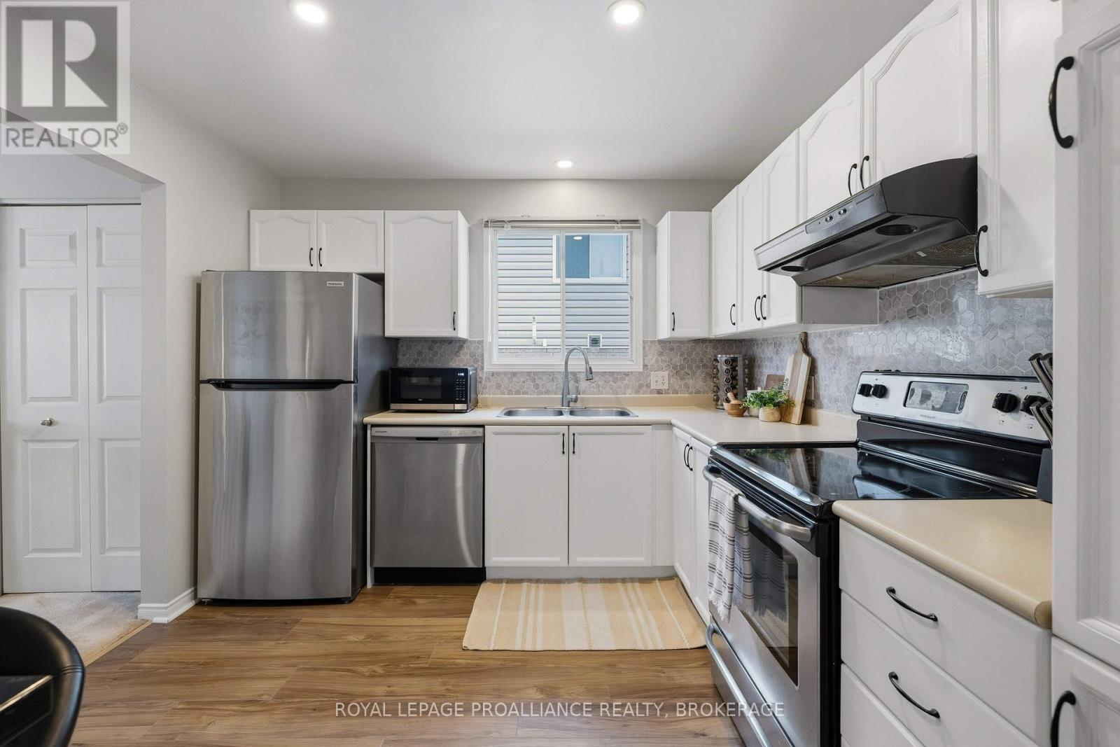1044 Waterbury Crescent, Kingston, Ontario  K7M 8V5 - Photo 12 - X13129744