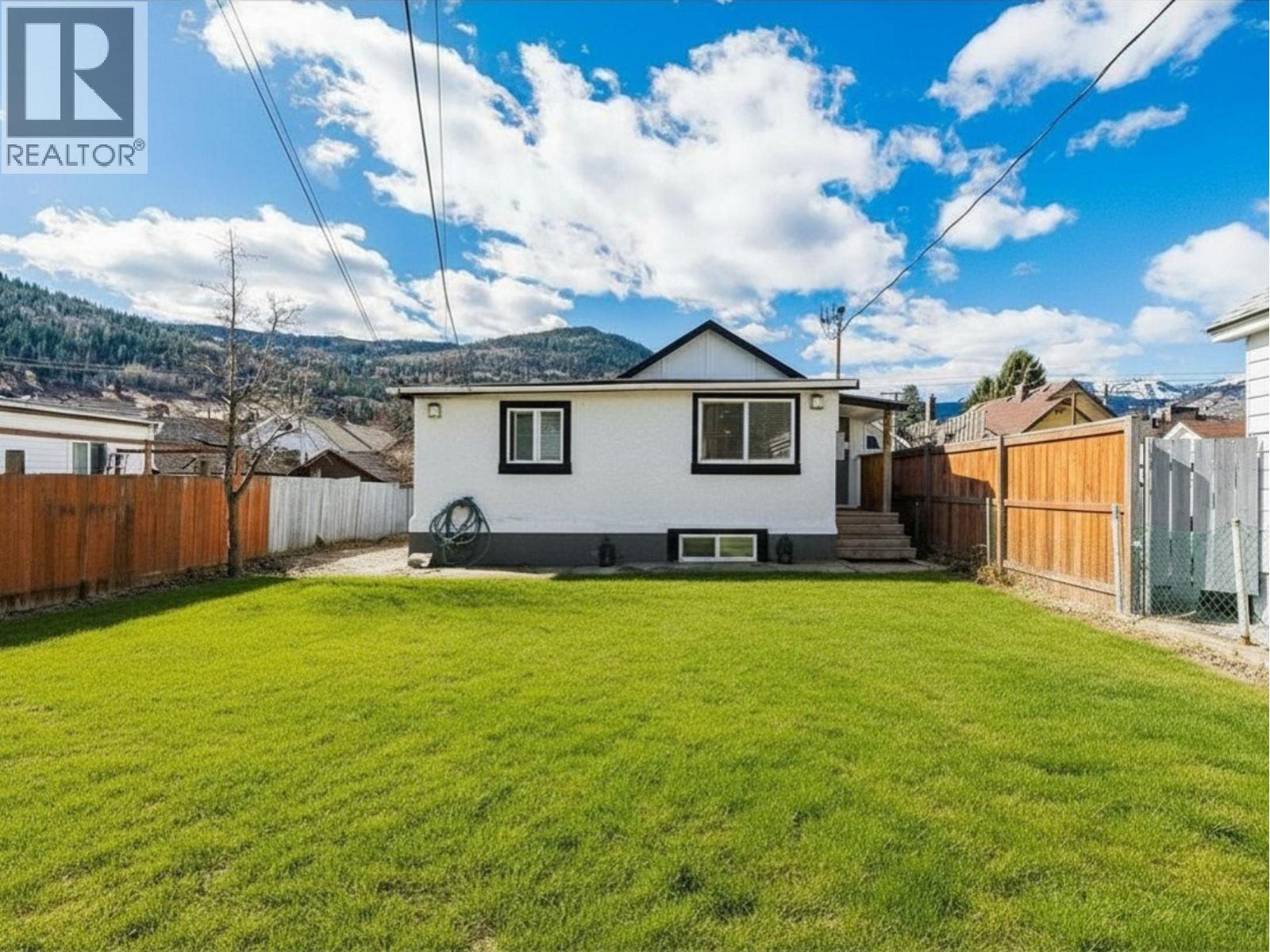 1534 Fifth Avenue, Trail, British Columbia