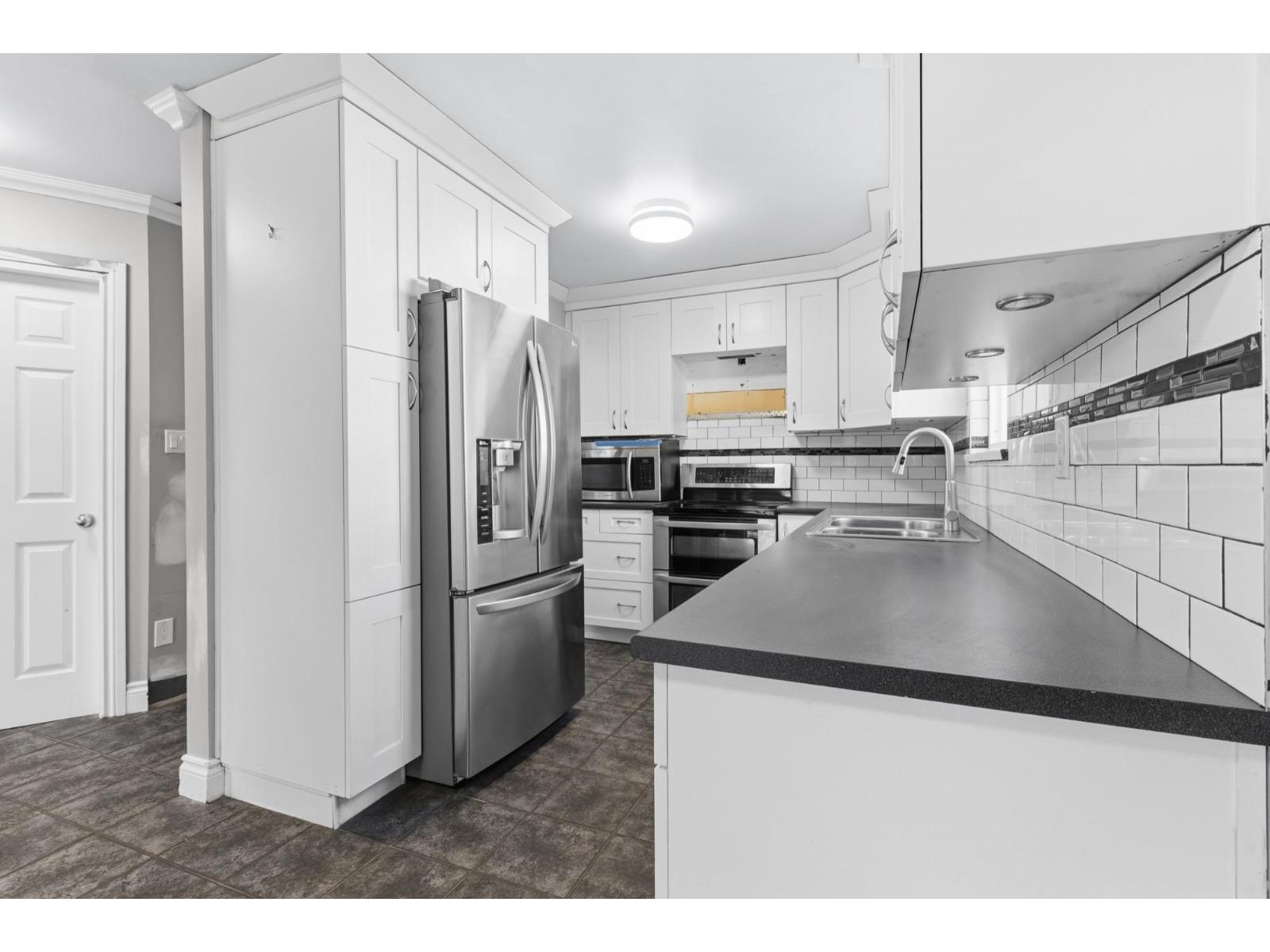 177 Springfield Drive, Langley, British Columbia  V4W 3K8 - Photo 4 - R3123007