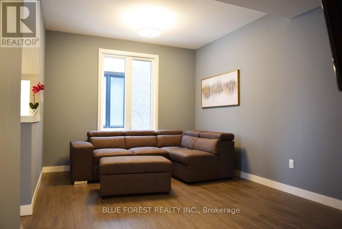 933 - 933 Manhattan Way, London North, Ontario  N6H 0J7 - Photo 10 - X13129616