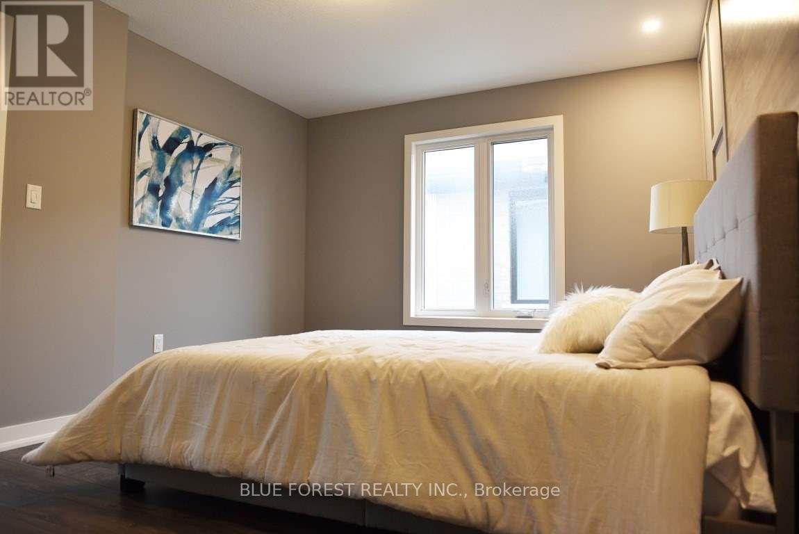 933 - 933 Manhattan Way, London North, Ontario  N6H 0J7 - Photo 12 - X13129616