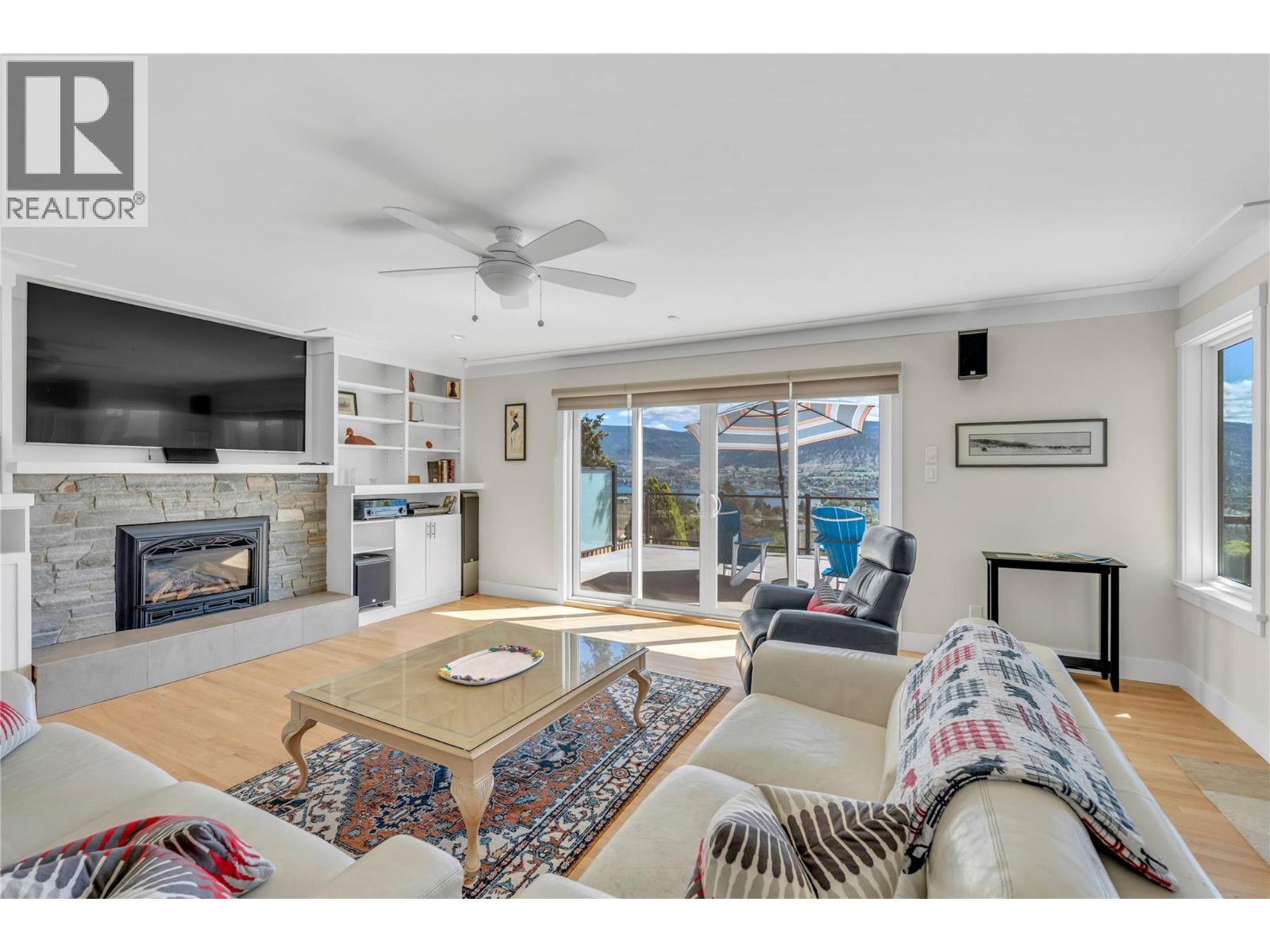 1213 Lambert Drive, Penticton, British Columbia  V2A 8Y5 - Photo 5 - 10387244