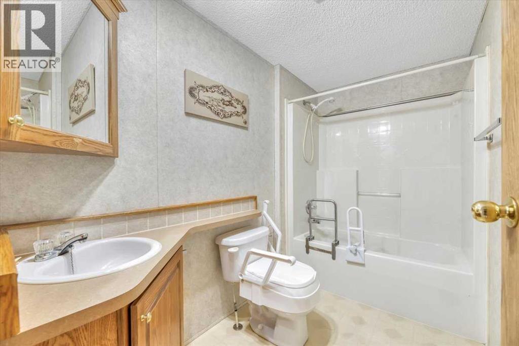 38 Doubletree Way, Strathmore, Alberta  T1P 1M8 - Photo 28 - A2305353