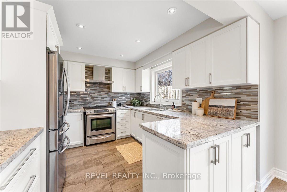 30 Linderwood Drive, Toronto, Ontario  M1C 3P8 - Photo 14 - E13035998