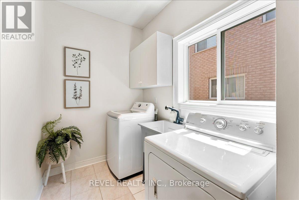 30 Linderwood Drive, Toronto, Ontario  M1C 3P8 - Photo 16 - E13035998