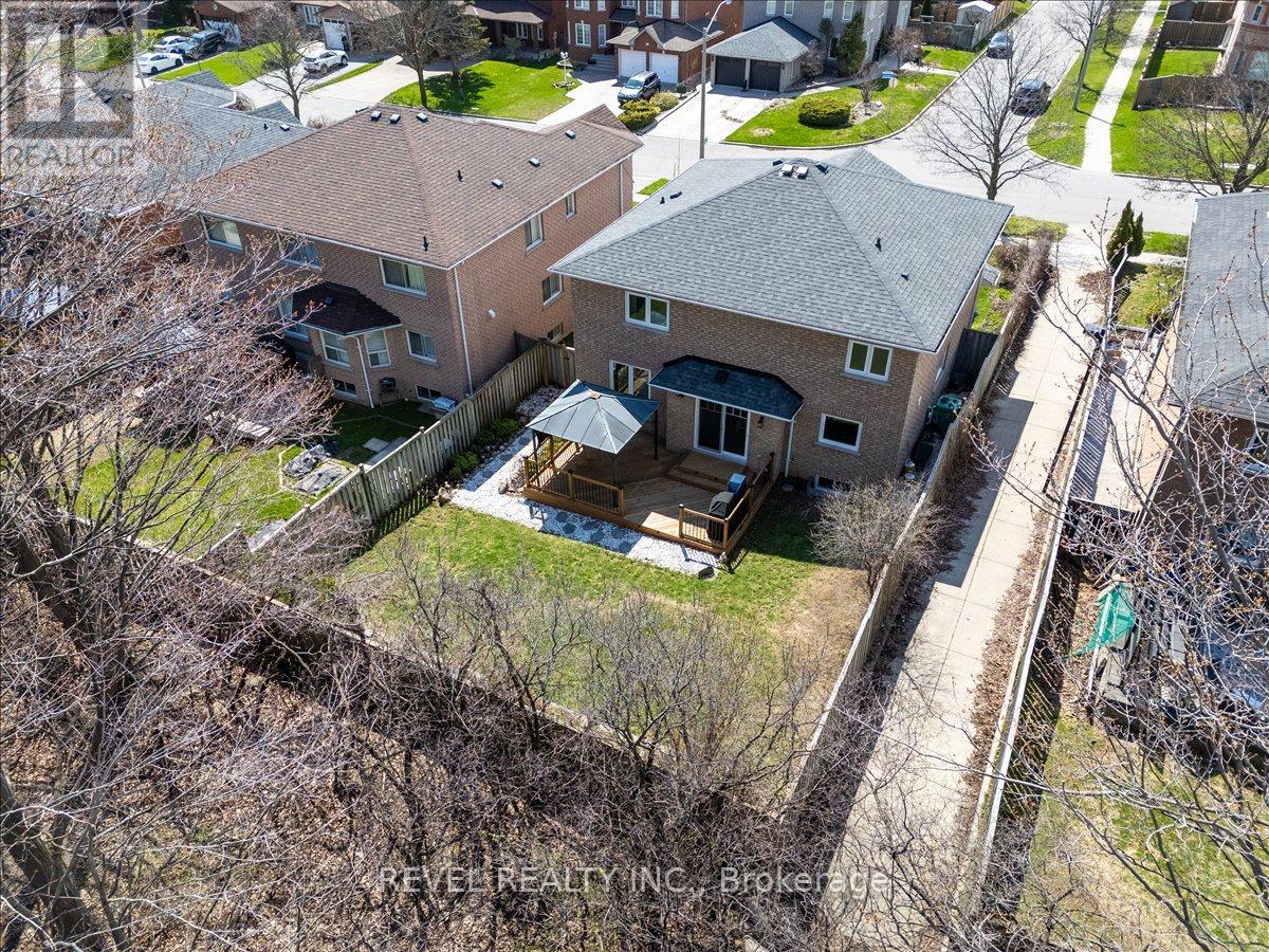 30 Linderwood Drive, Toronto, Ontario  M1C 3P8 - Photo 34 - E13035998