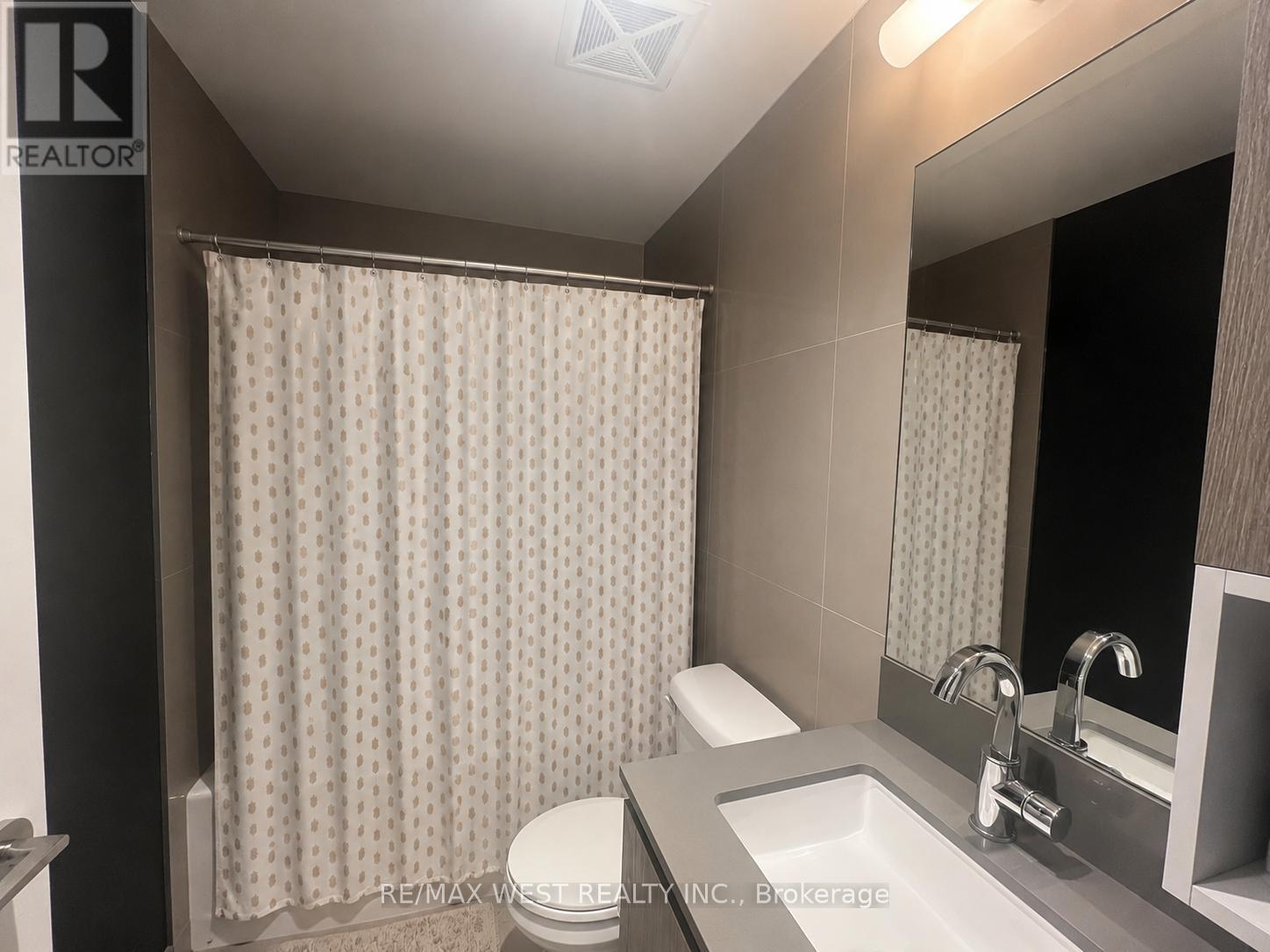 607 - 30 Baseball Place, Toronto, Ontario  M6N 2N7 - Photo 6 - E13118984