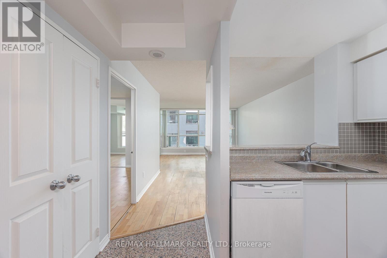 506 - 942 Yonge Street, Toronto, Ontario  M4W 3S8 - Photo 10 - C13113132